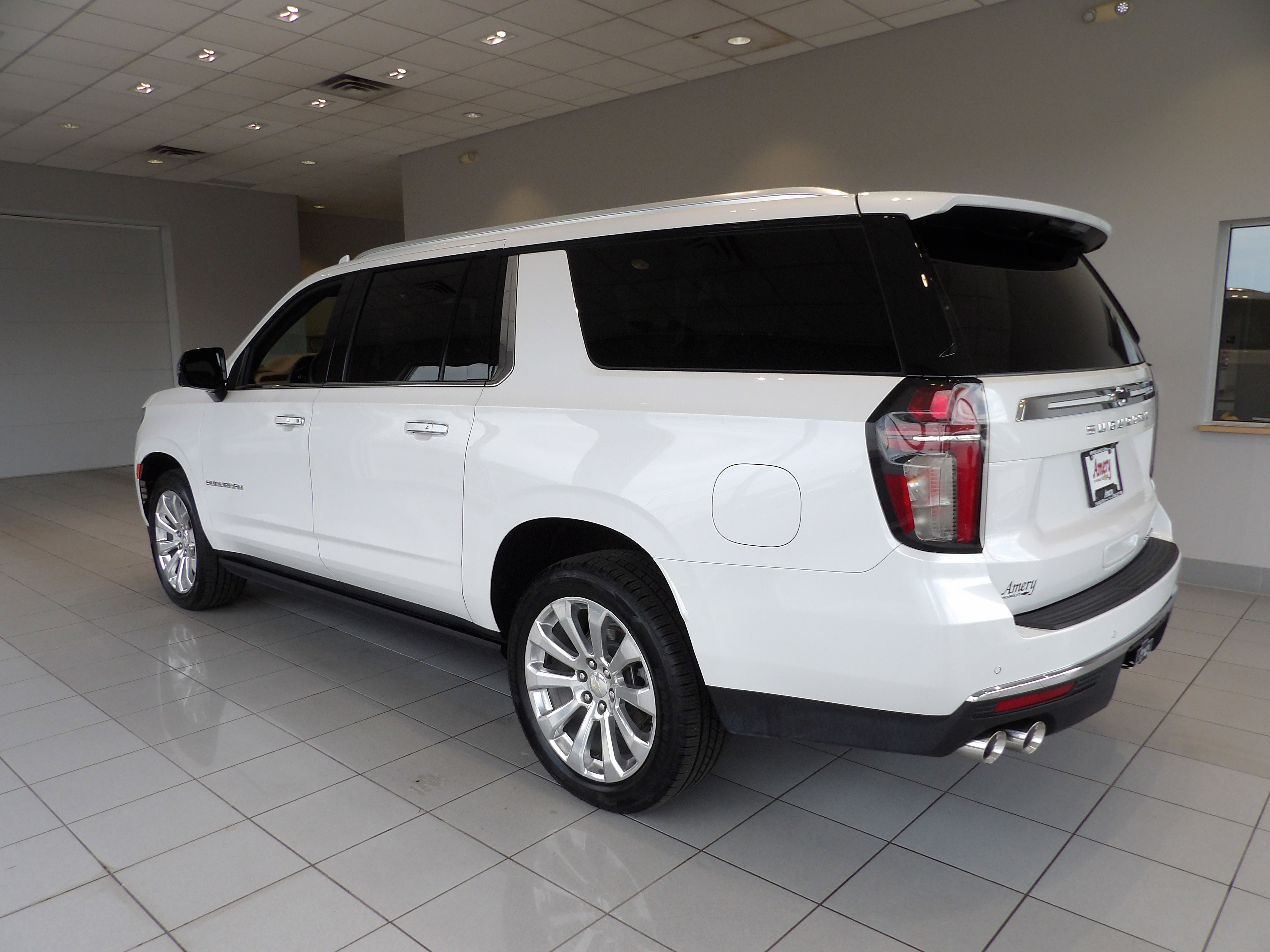 2023 Chevrolet Suburban Premier