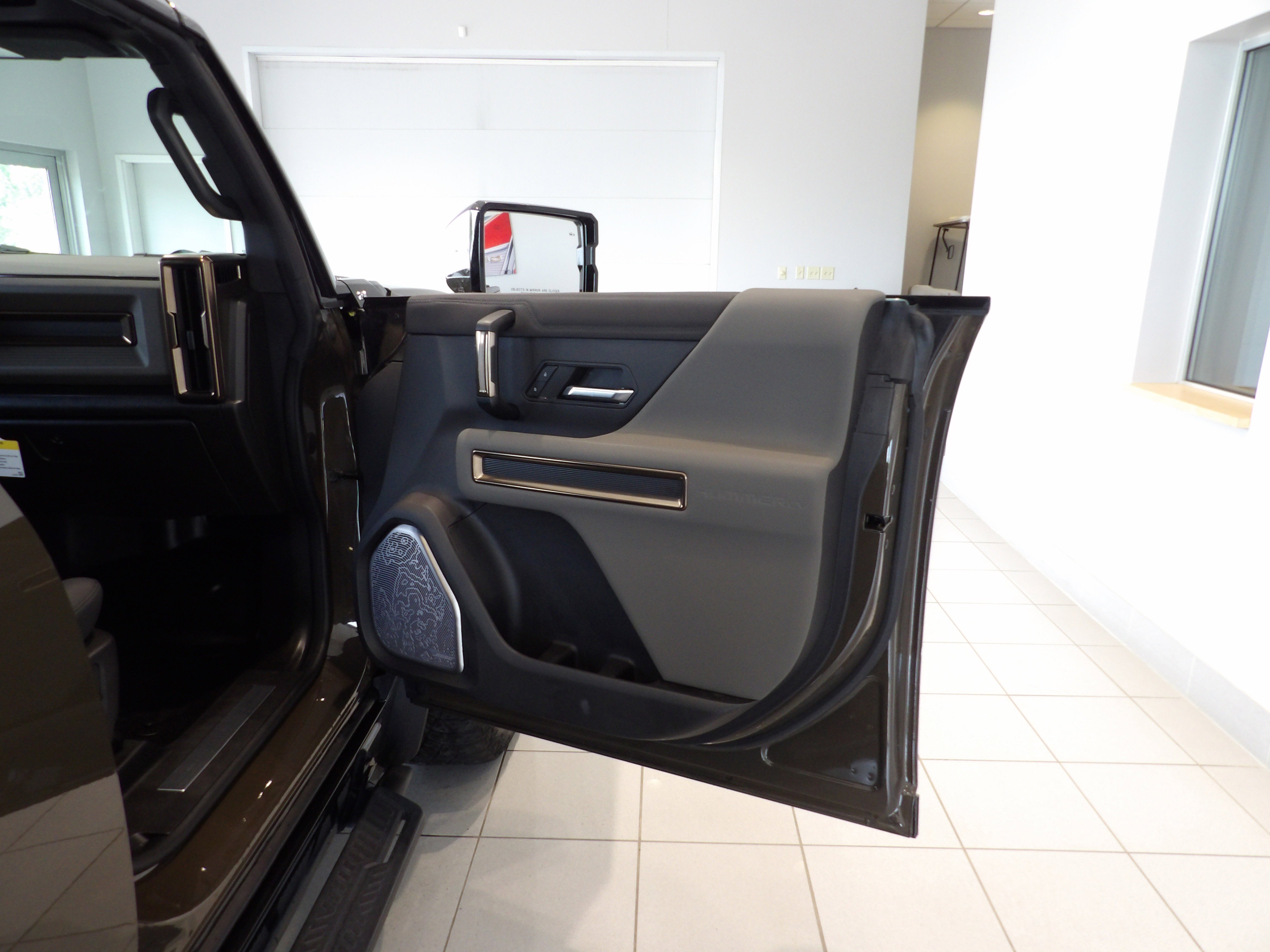2024 GMC HUMMER EV Pickup 2X