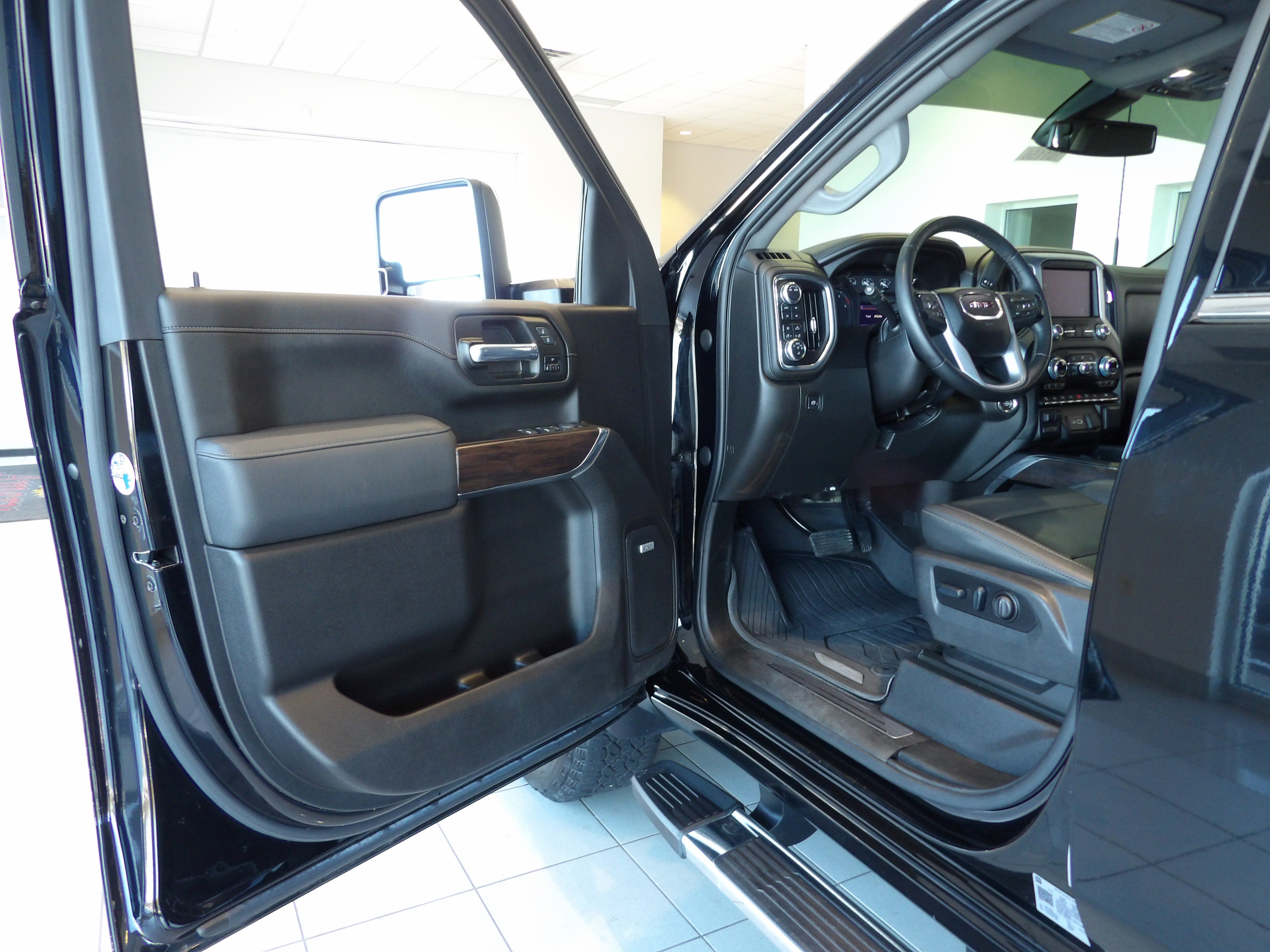 2023 GMC Sierra 2500 HD SLT