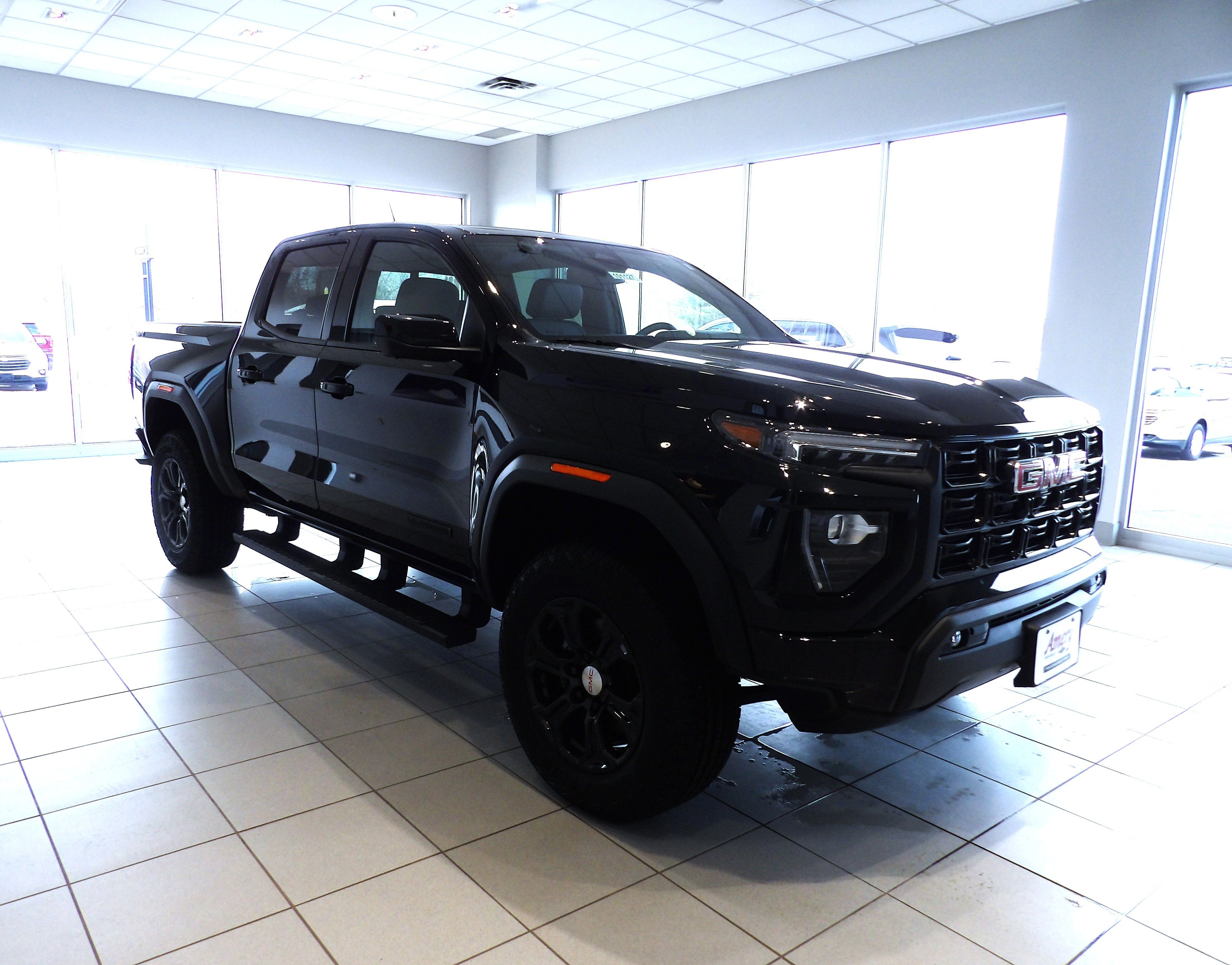 2024 GMC Canyon Elevation