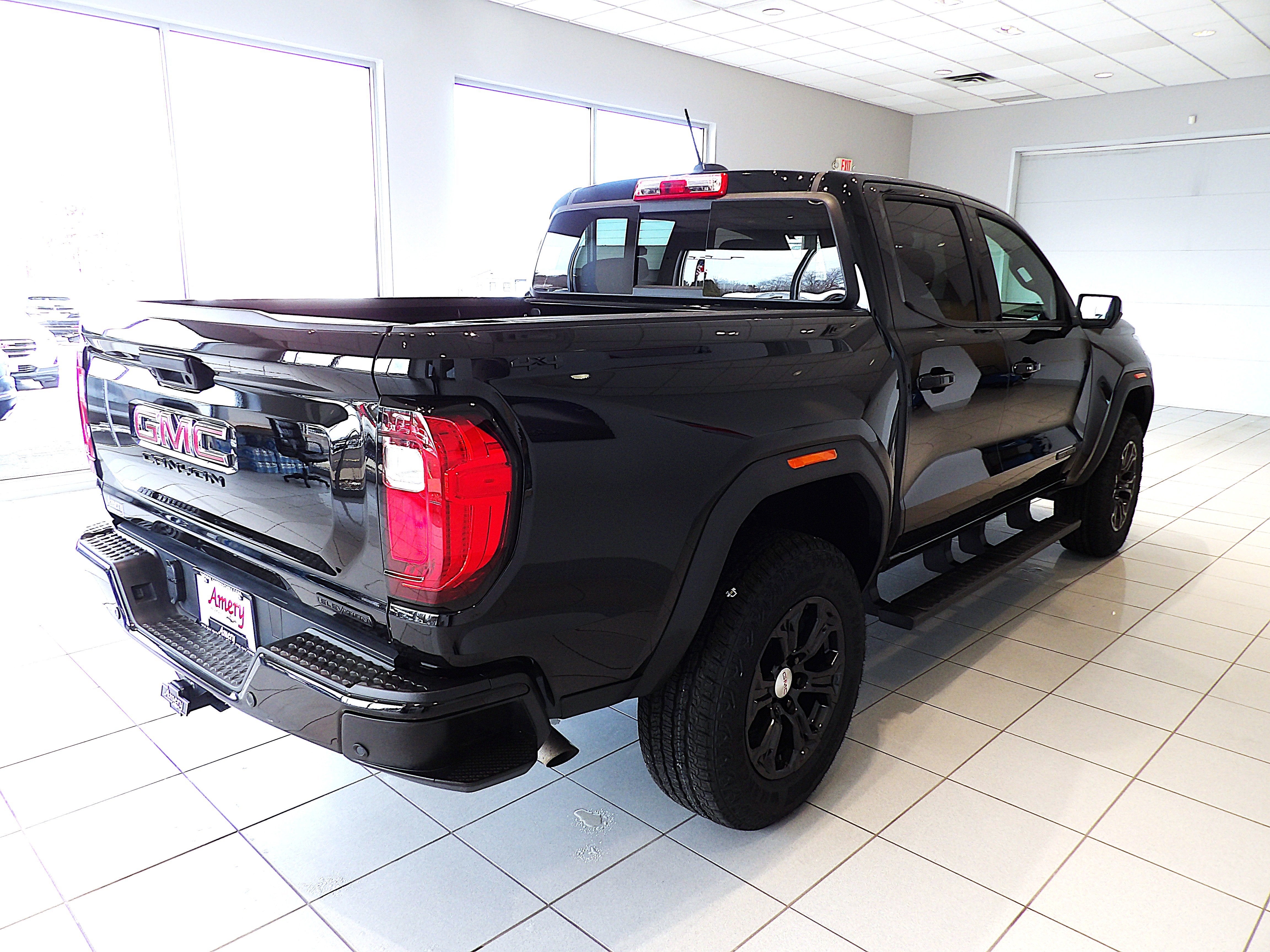 2024 GMC Canyon Elevation