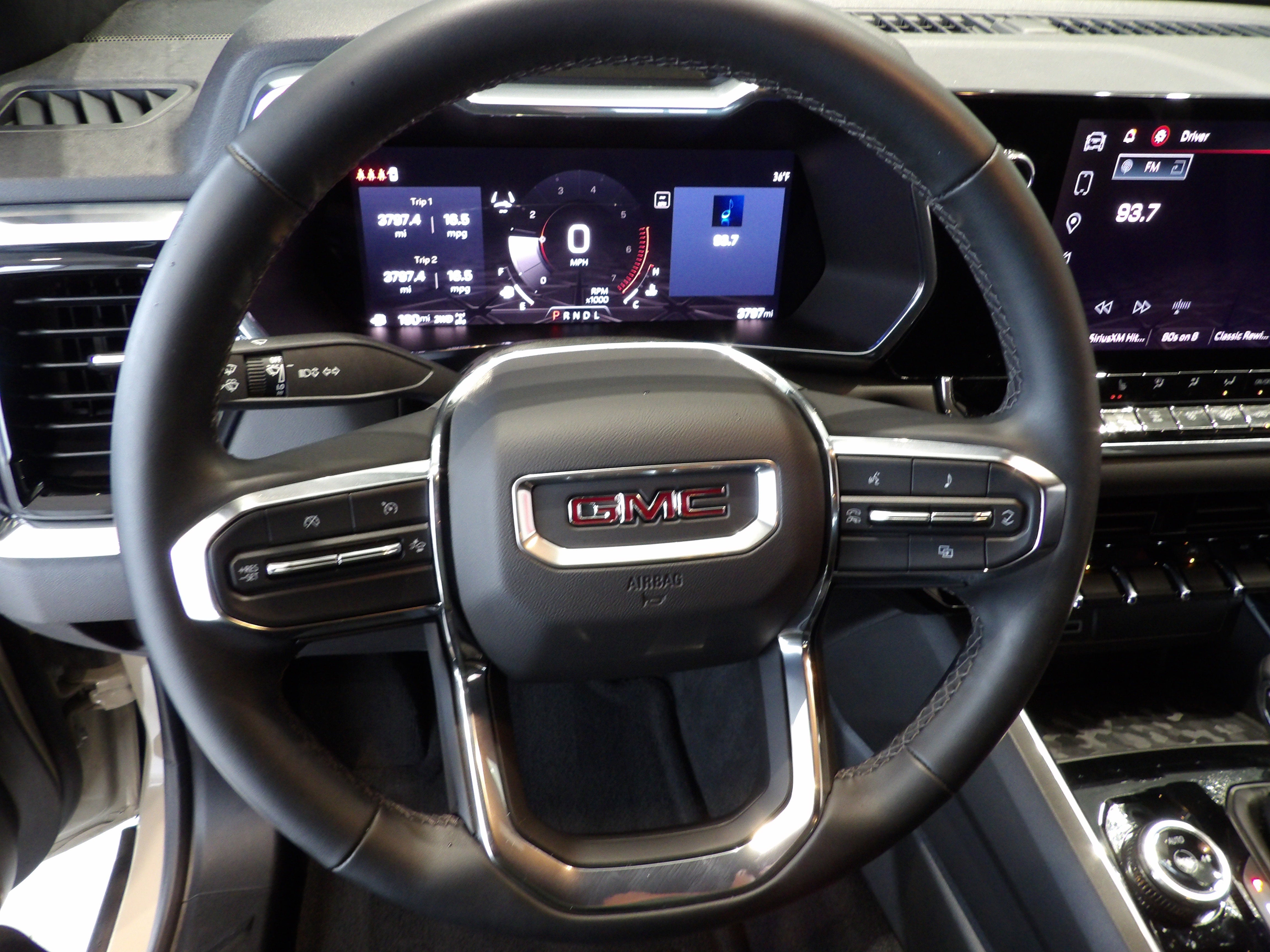 2024 GMC Canyon Elevation