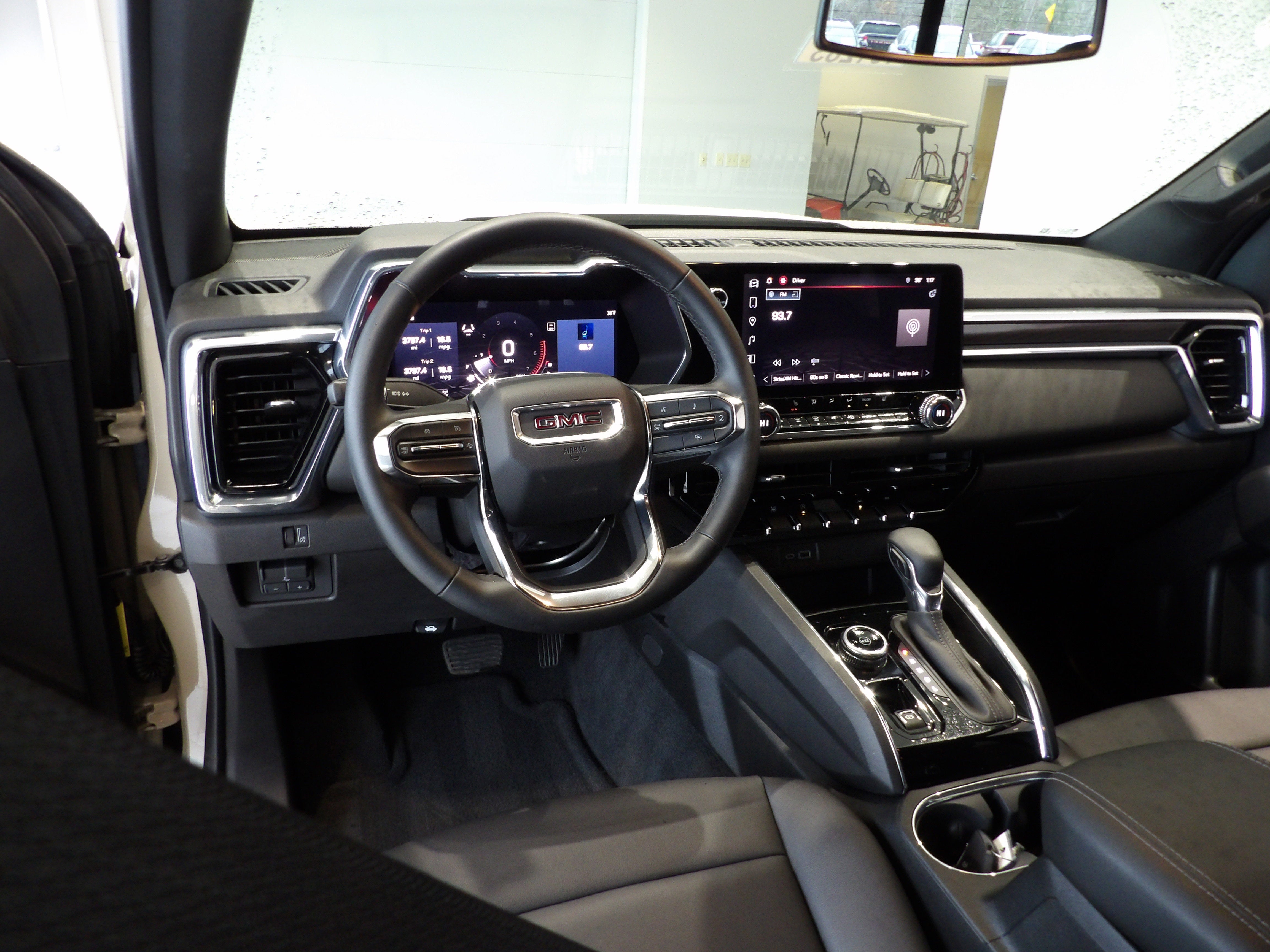 2024 GMC Canyon Elevation