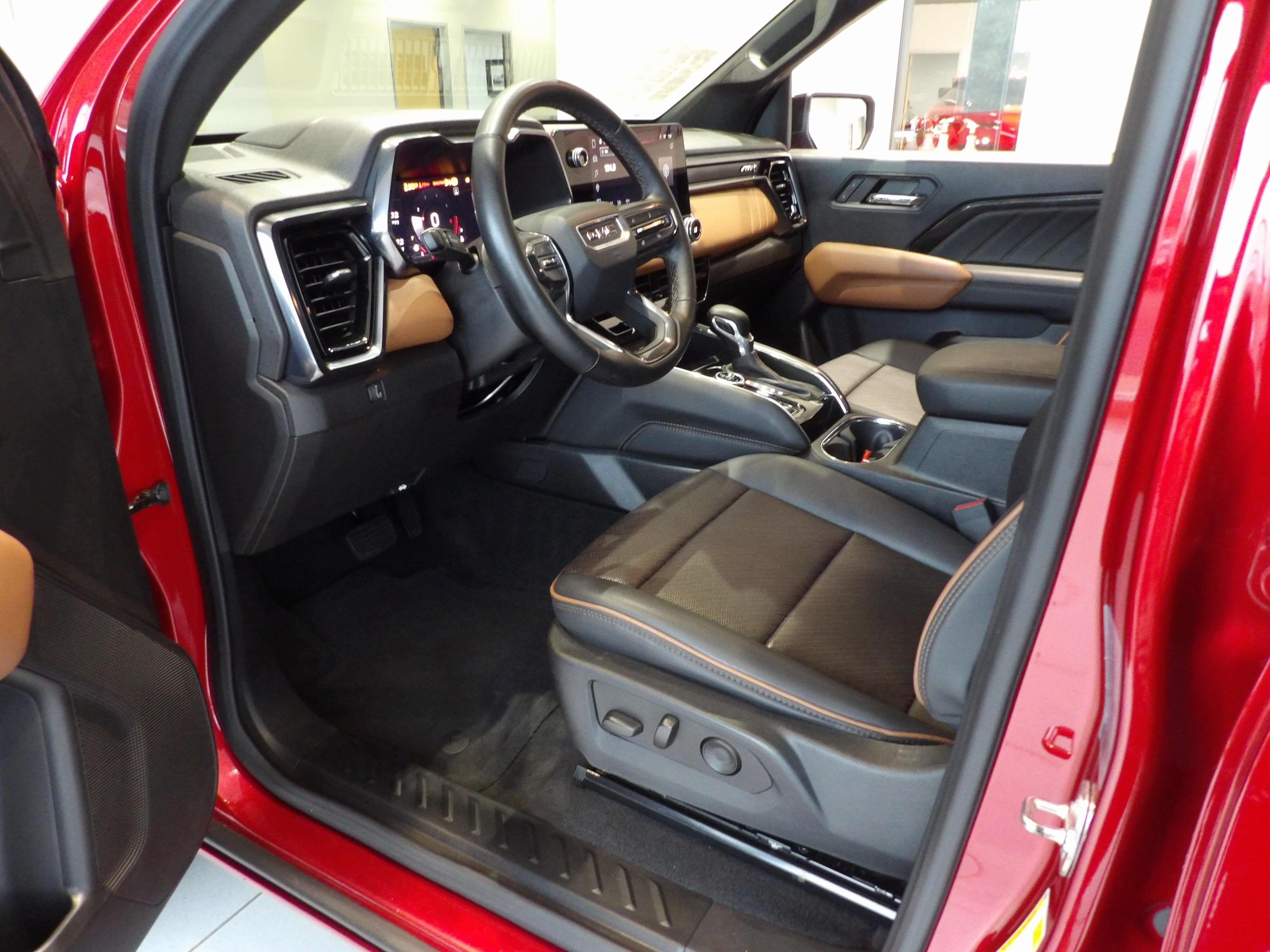 2024 GMC Canyon AT4