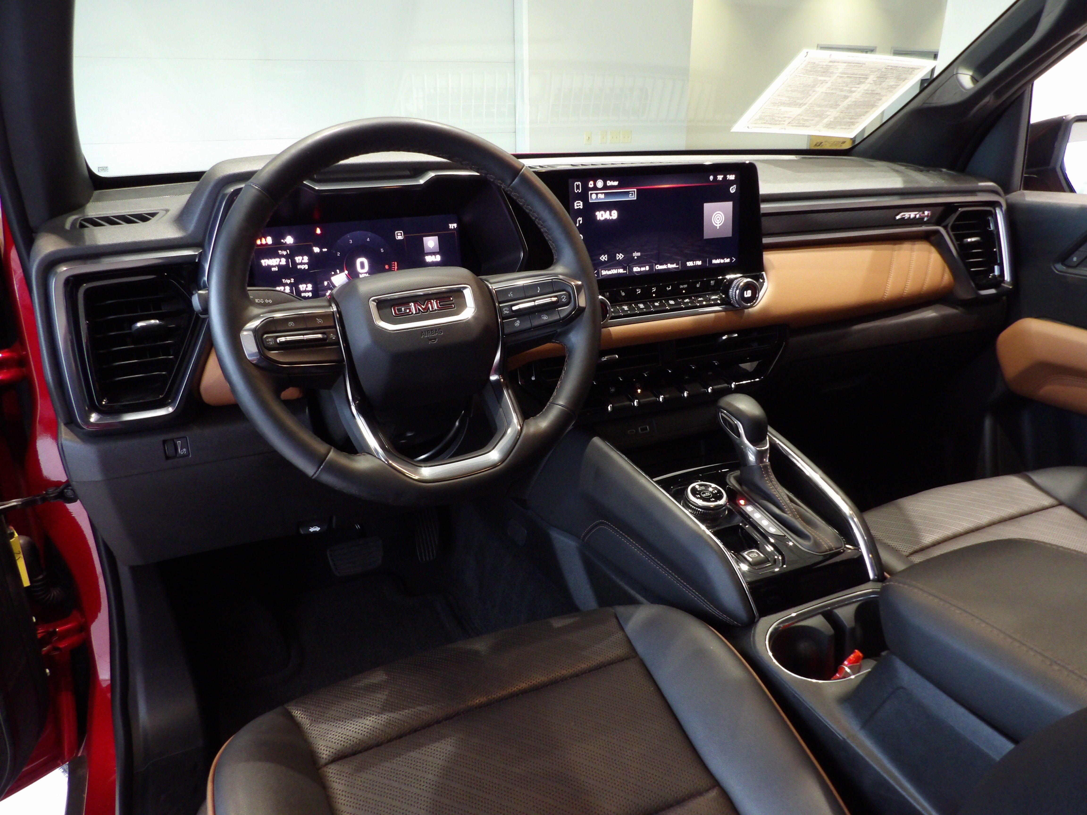2024 GMC Canyon AT4