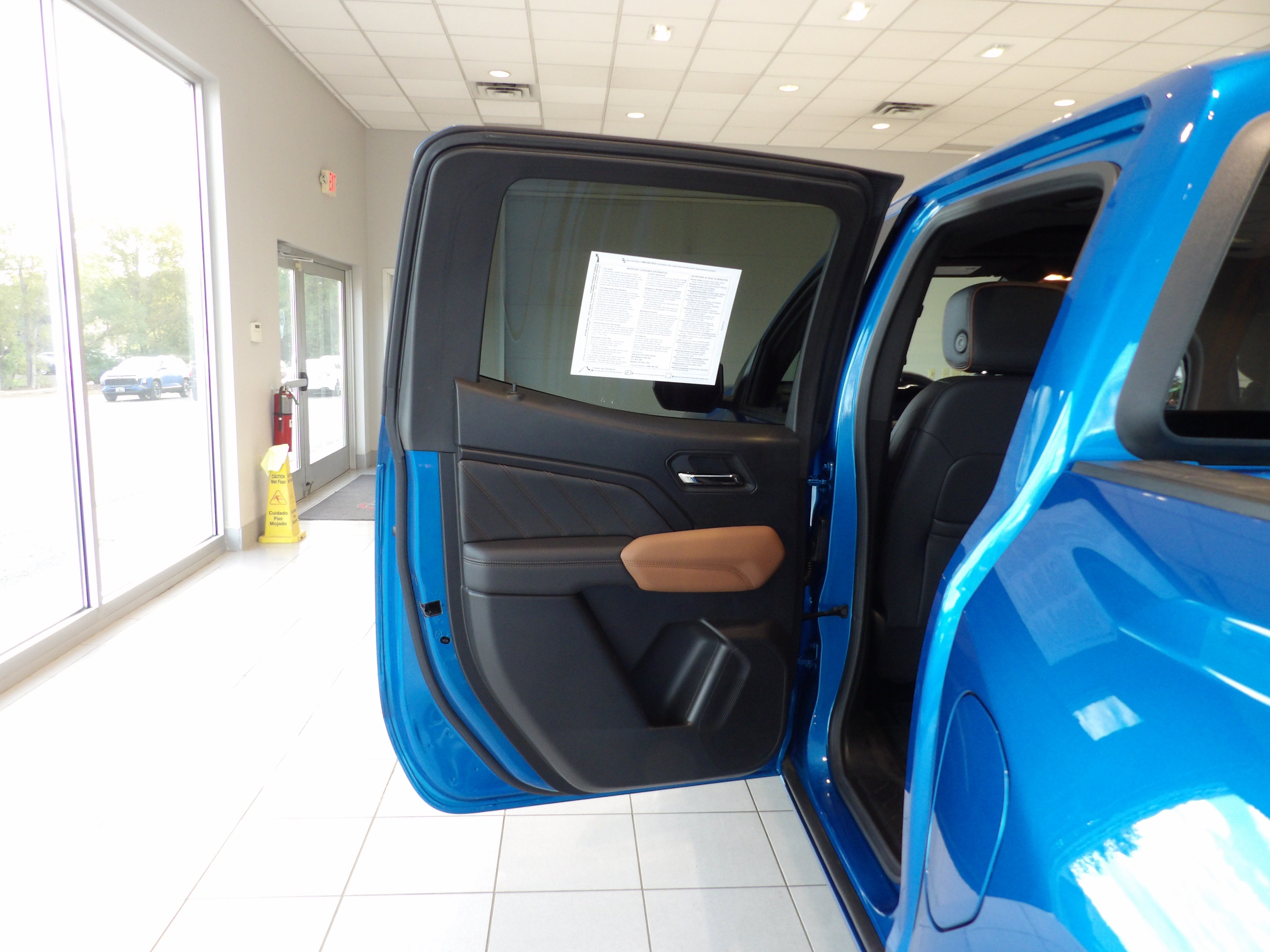 2024 GMC Canyon AT4