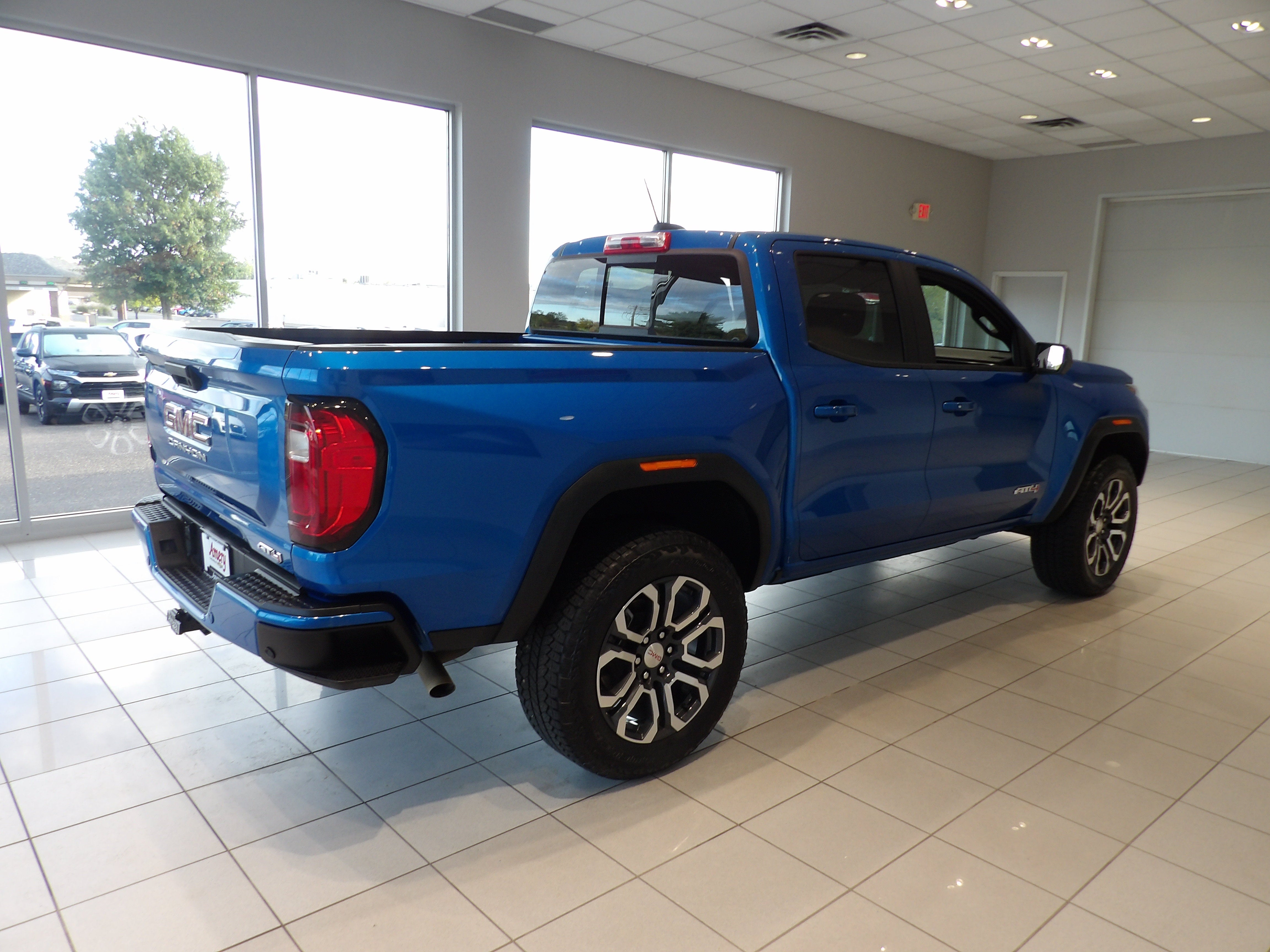 2024 GMC Canyon AT4