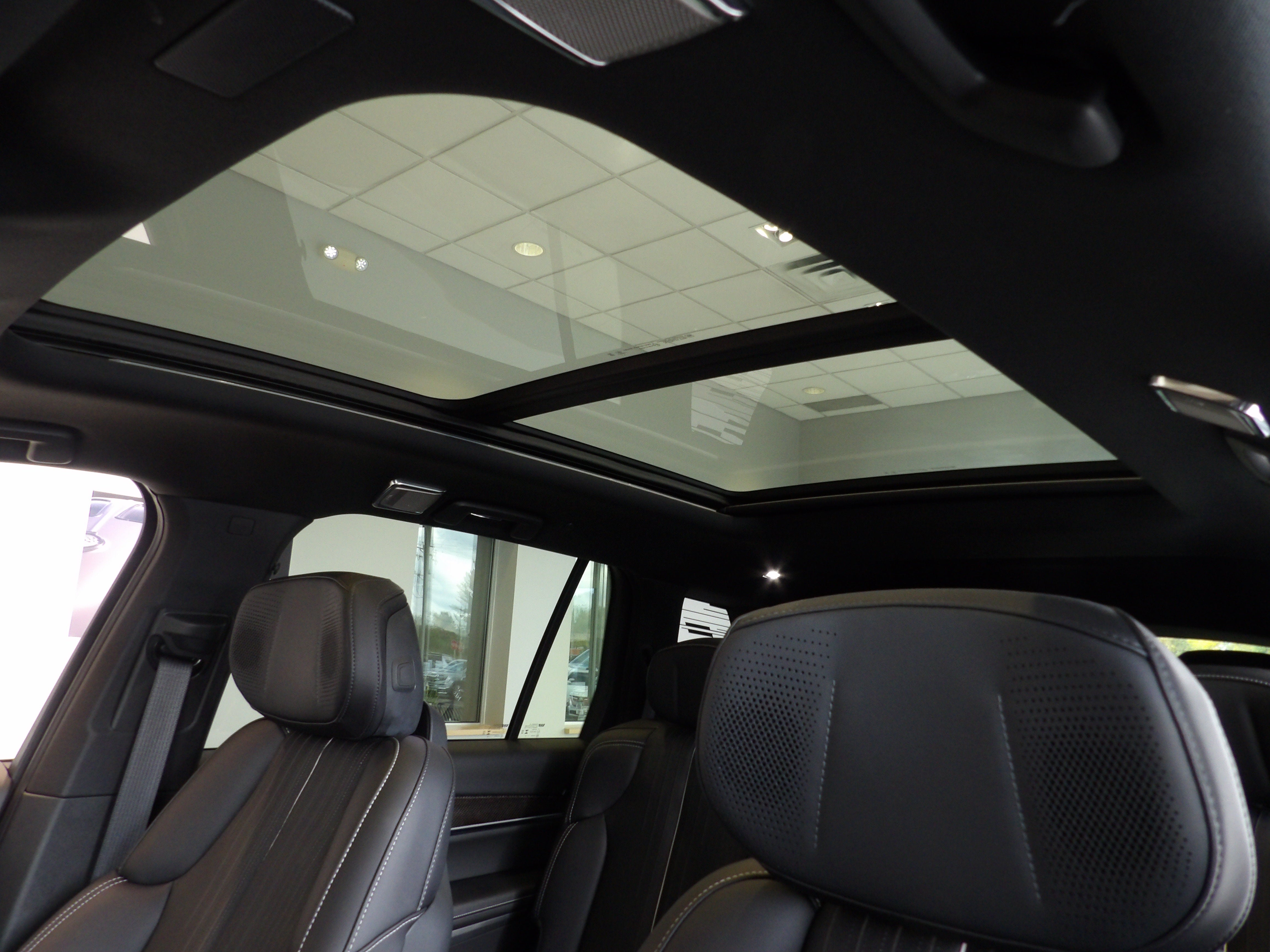 2026 Cadillac VISTIQ Luxury