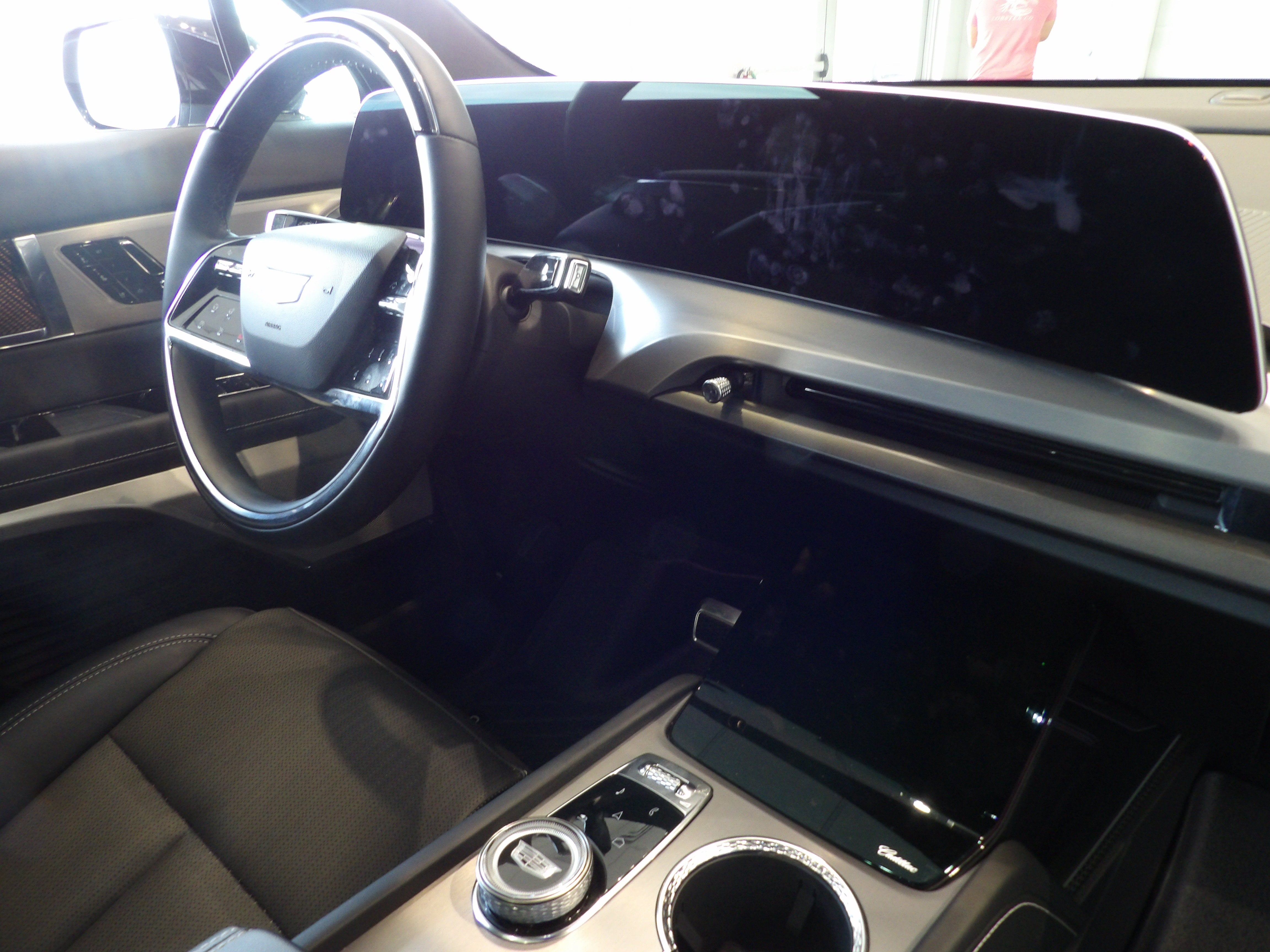 2026 Cadillac VISTIQ Luxury
