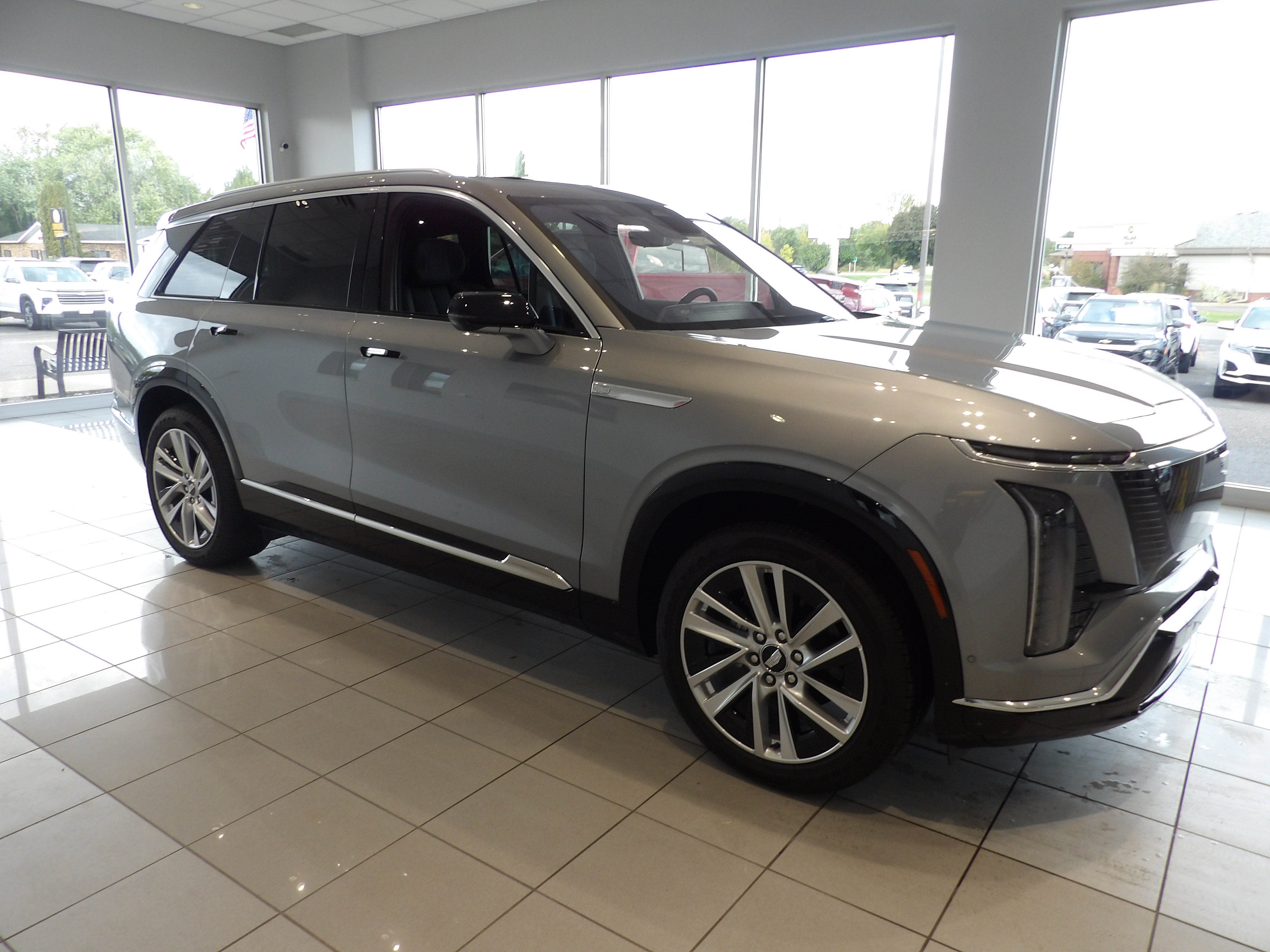 2026 Cadillac VISTIQ Luxury