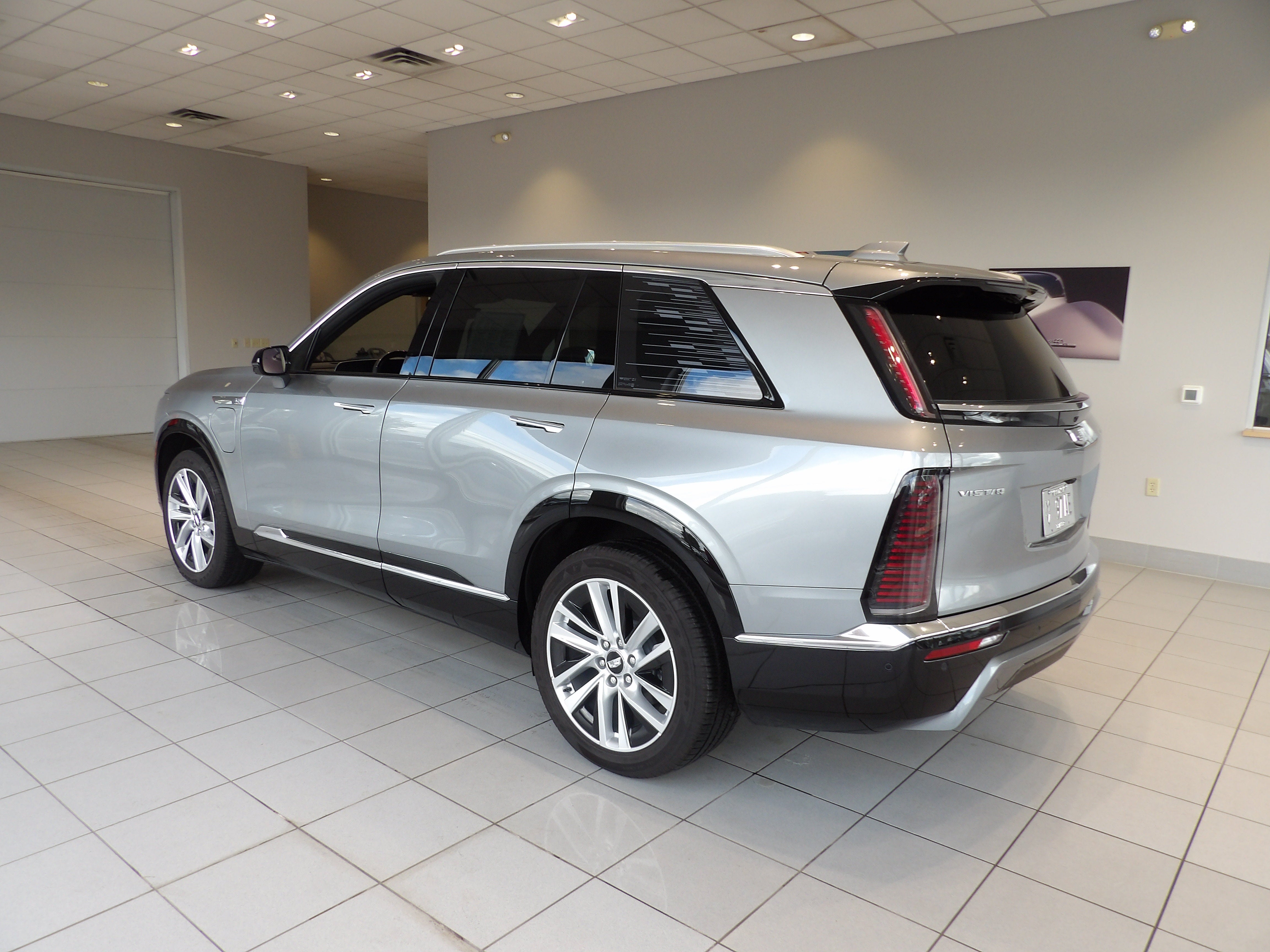2026 Cadillac VISTIQ Luxury
