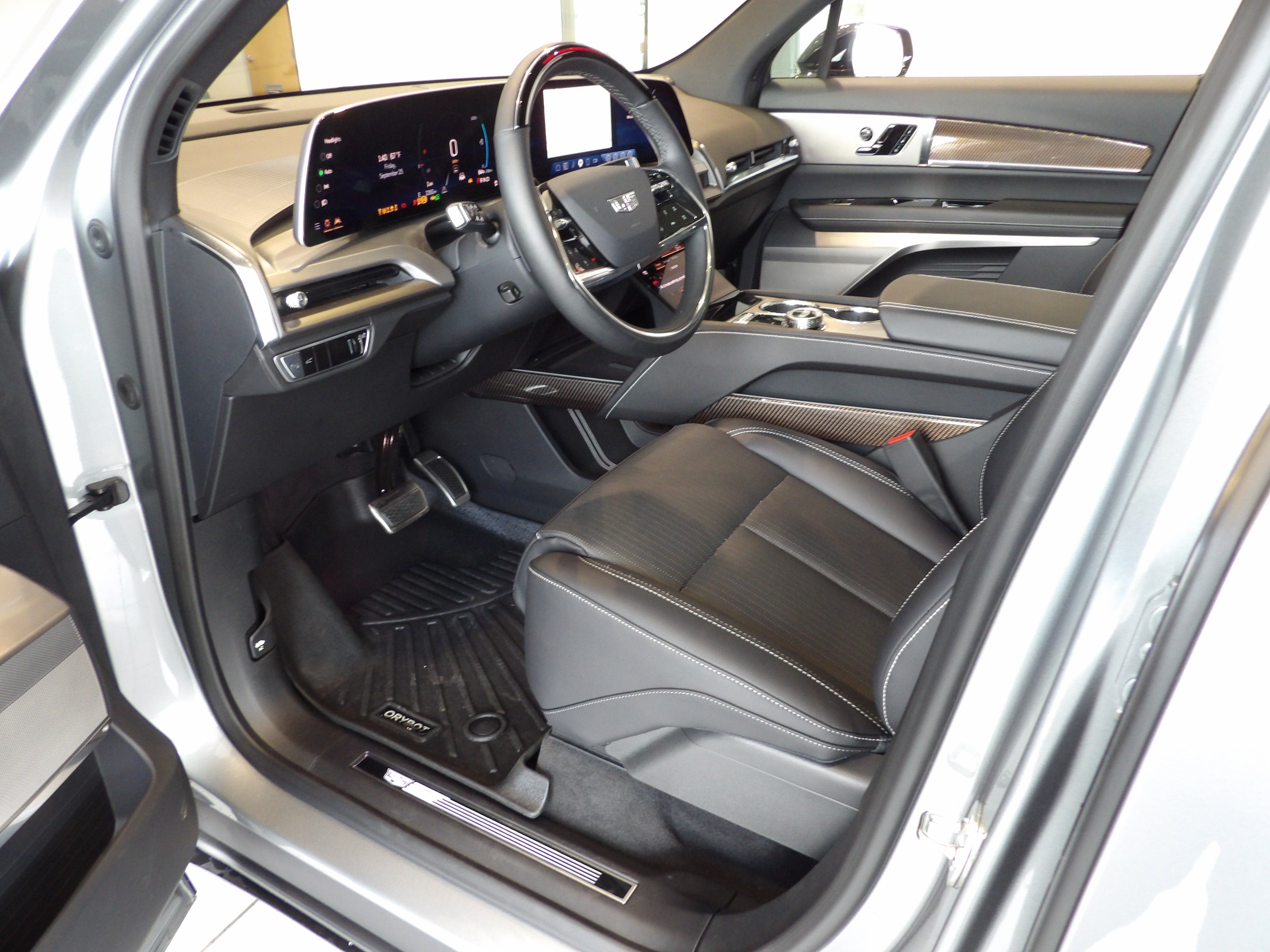 2026 Cadillac VISTIQ Luxury