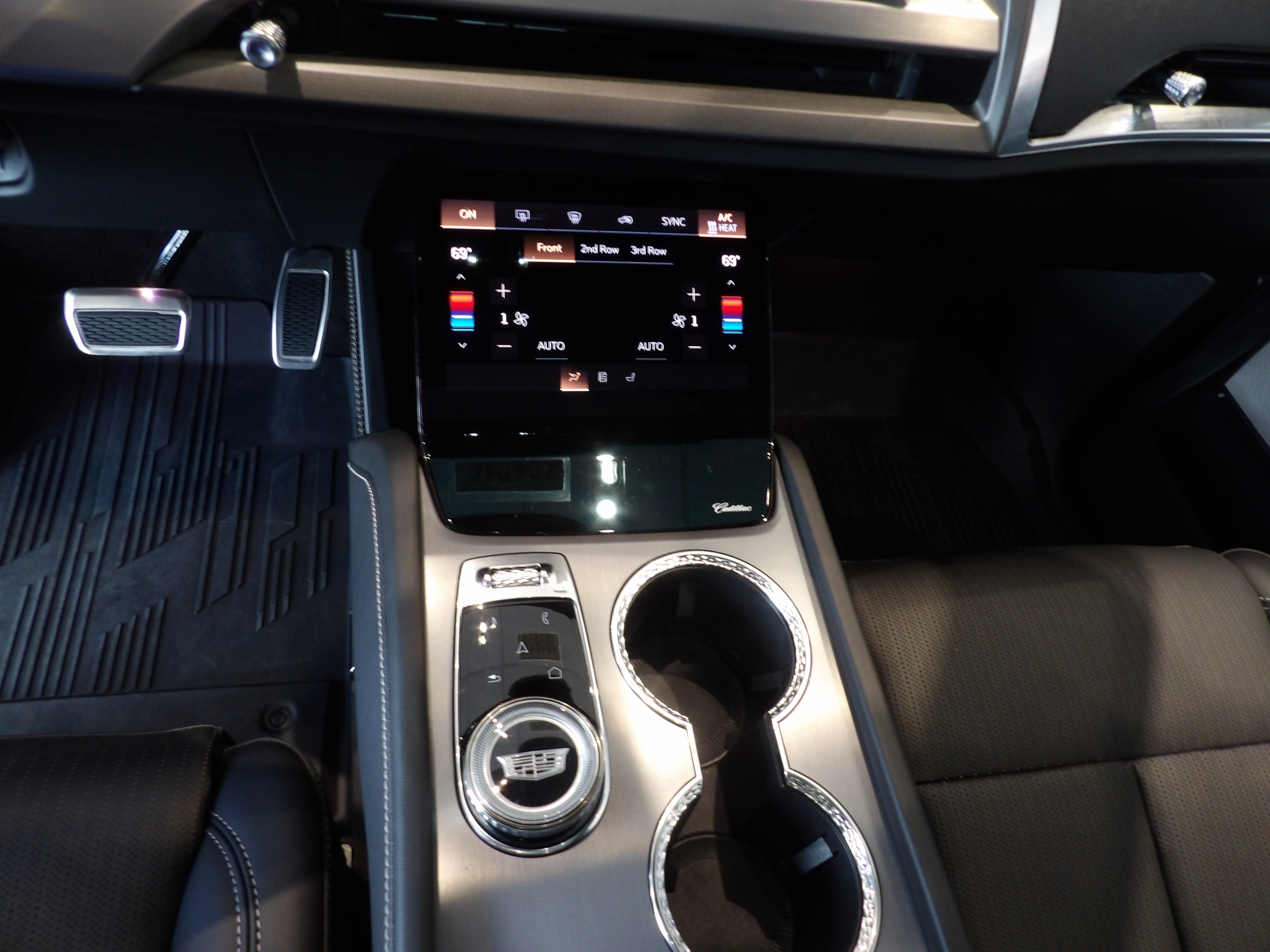 2026 Cadillac VISTIQ Sport
