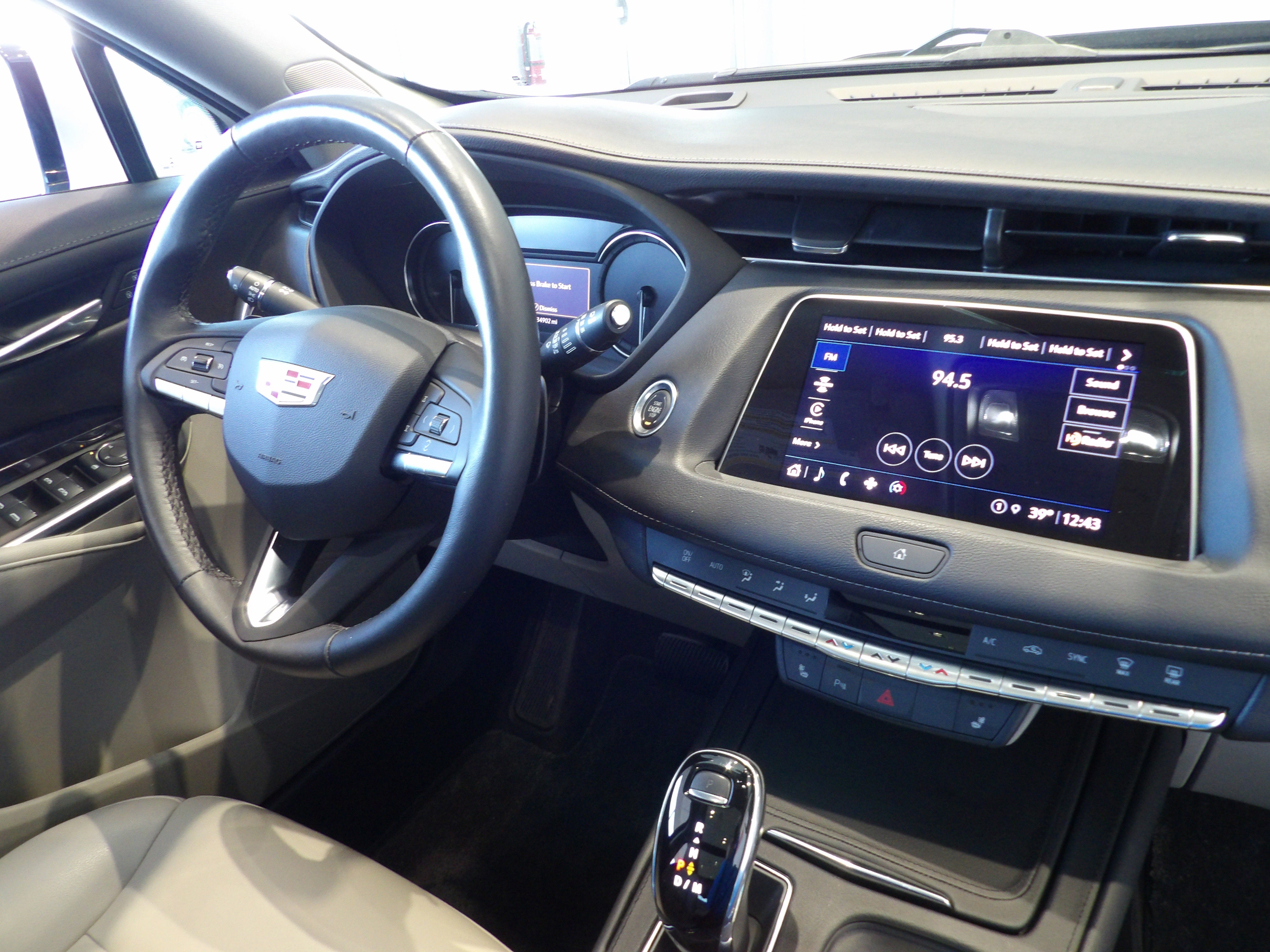 2022 Cadillac XT4 Luxury