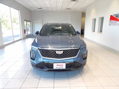 2024 Cadillac XT4 Premium Luxury