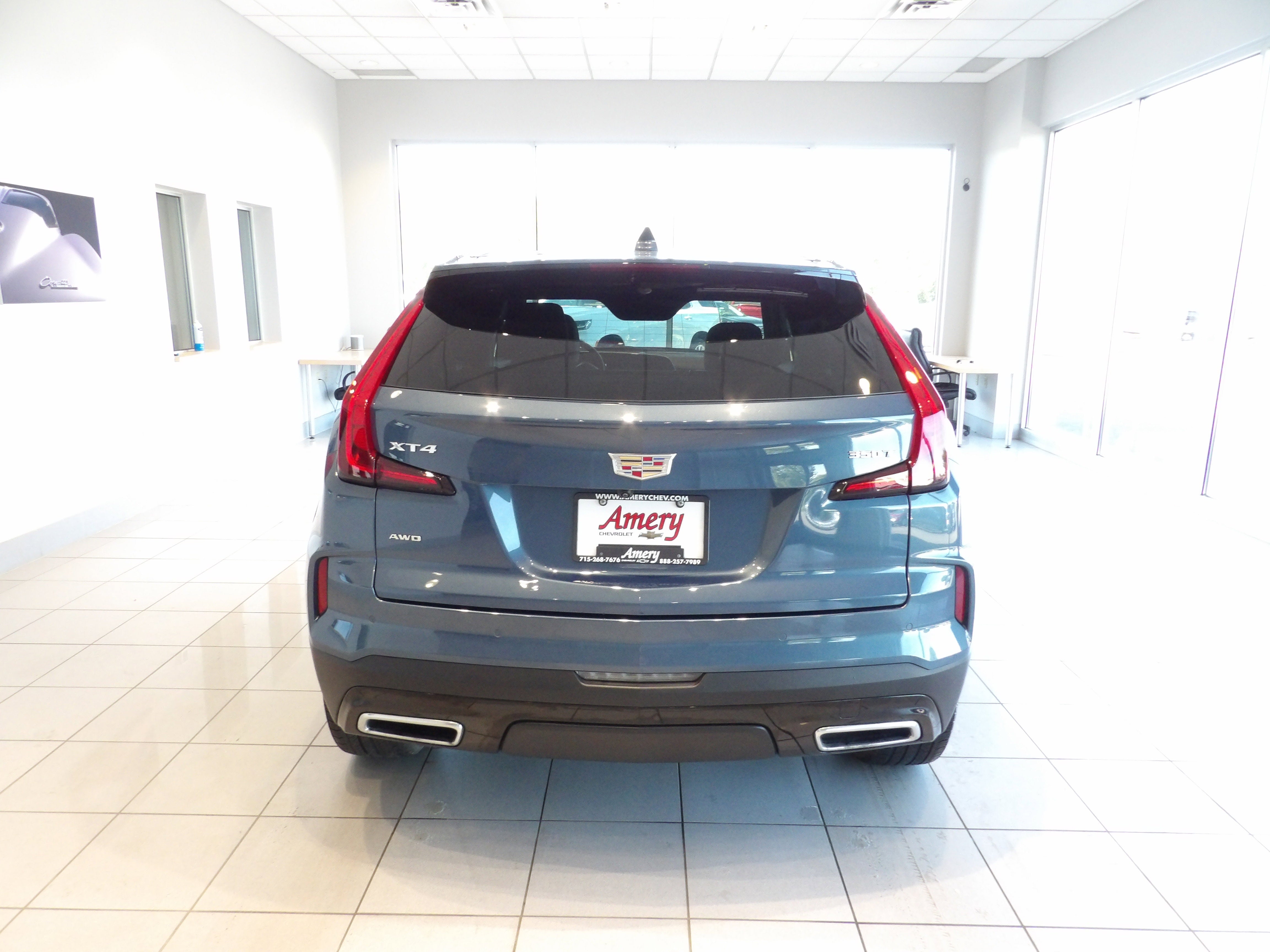 2024 Cadillac XT4 Premium Luxury