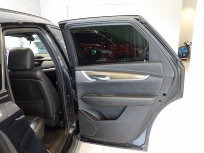 2022 Cadillac XT5 Sport