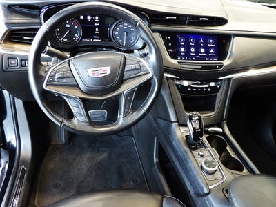 2022 Cadillac XT5 Sport