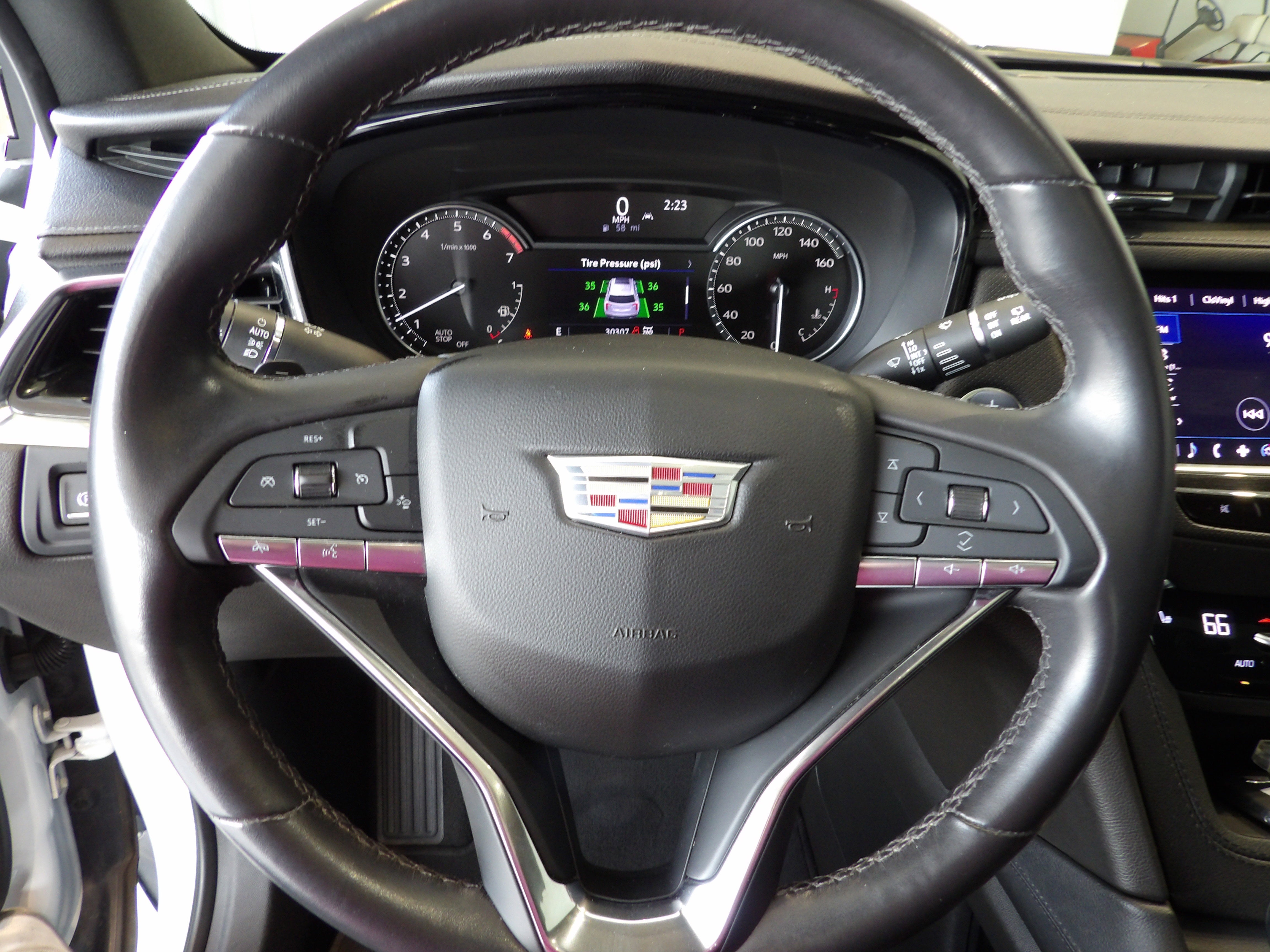 2023 Cadillac XT6 Luxury