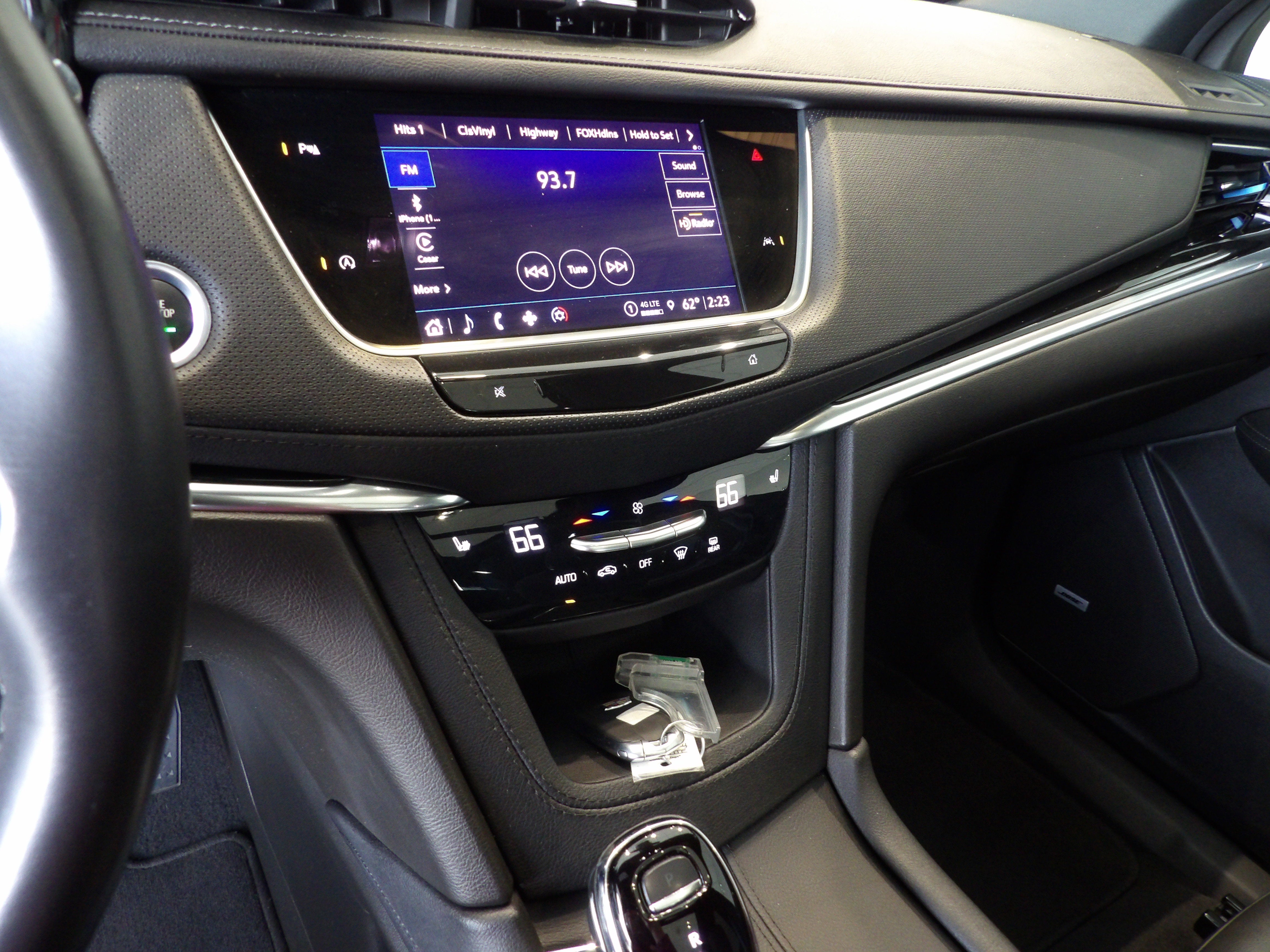 2023 Cadillac XT6 Luxury