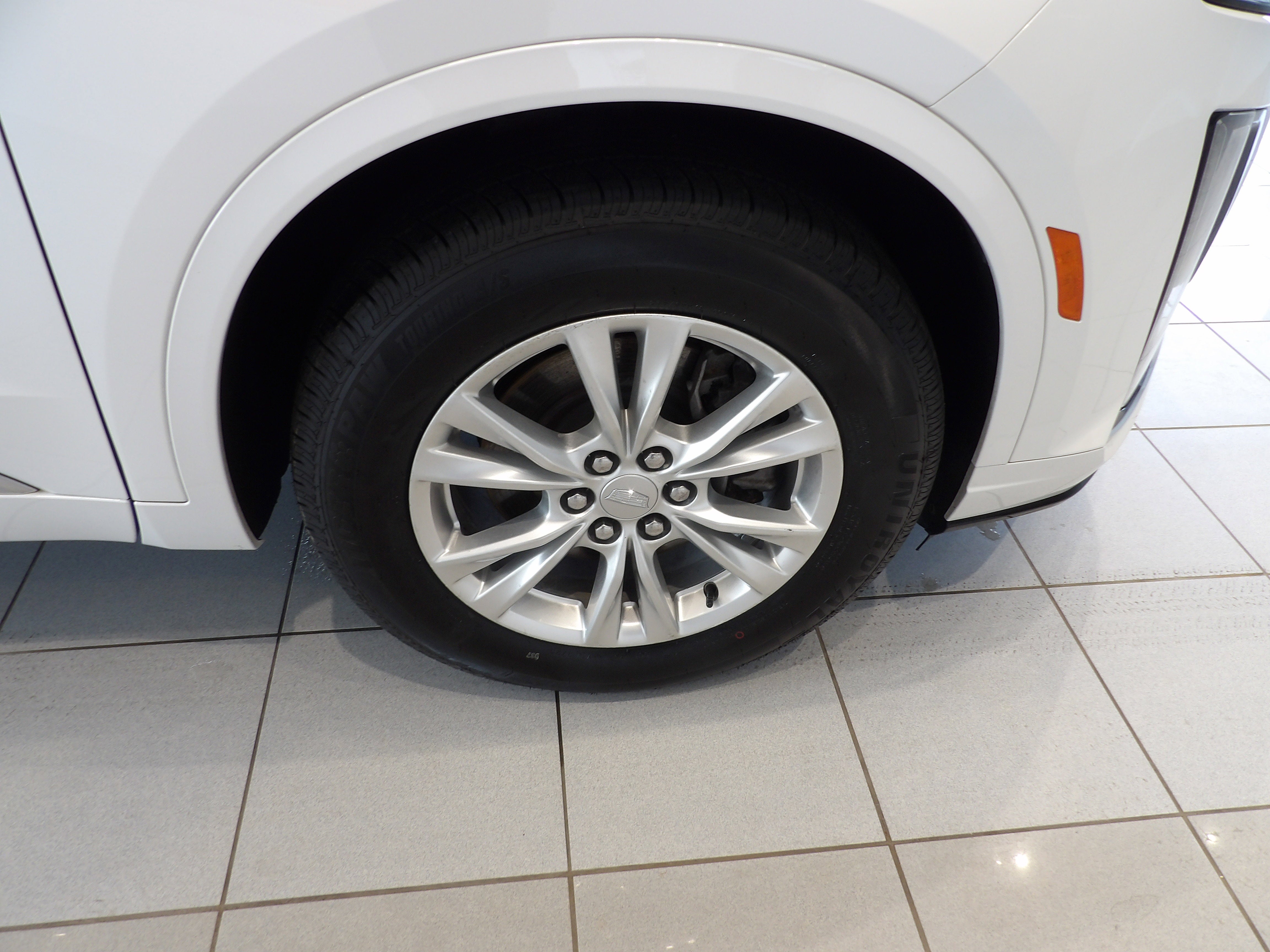 2023 Cadillac XT6 Luxury
