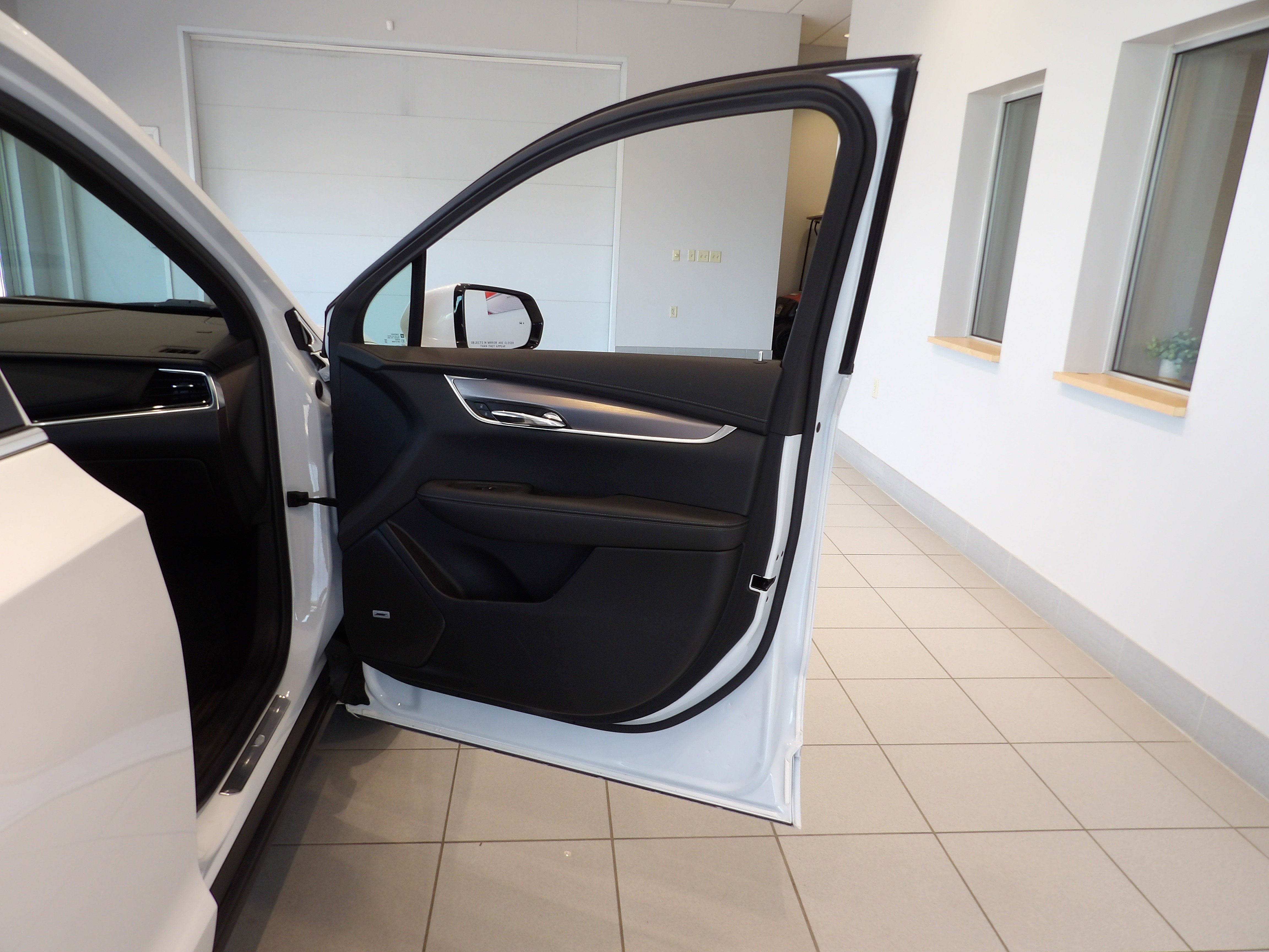 2025 Cadillac XT6 Luxury