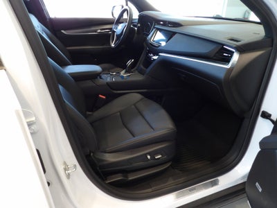 2025 Cadillac XT6 Luxury