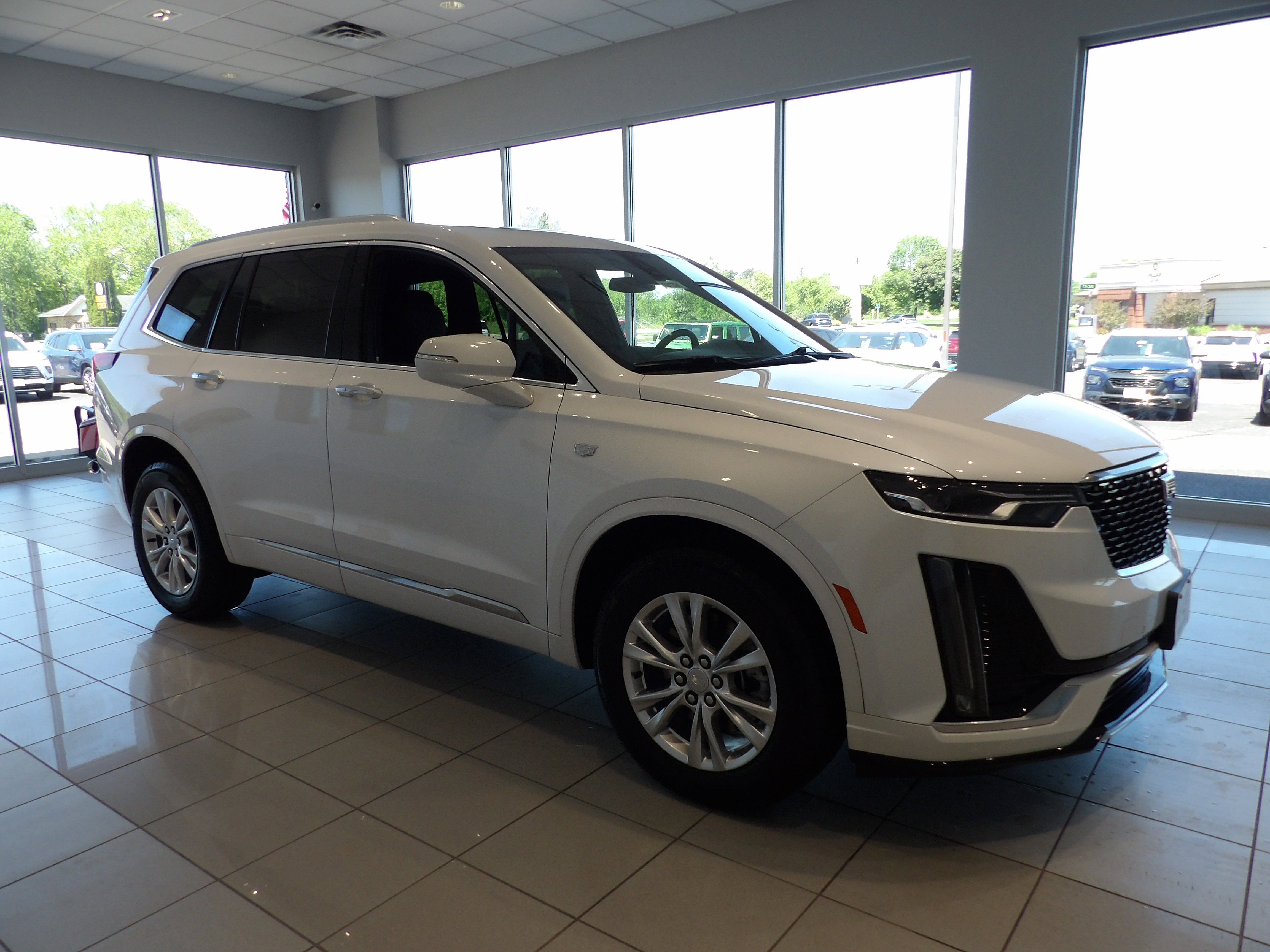 2025 Cadillac XT6 Luxury