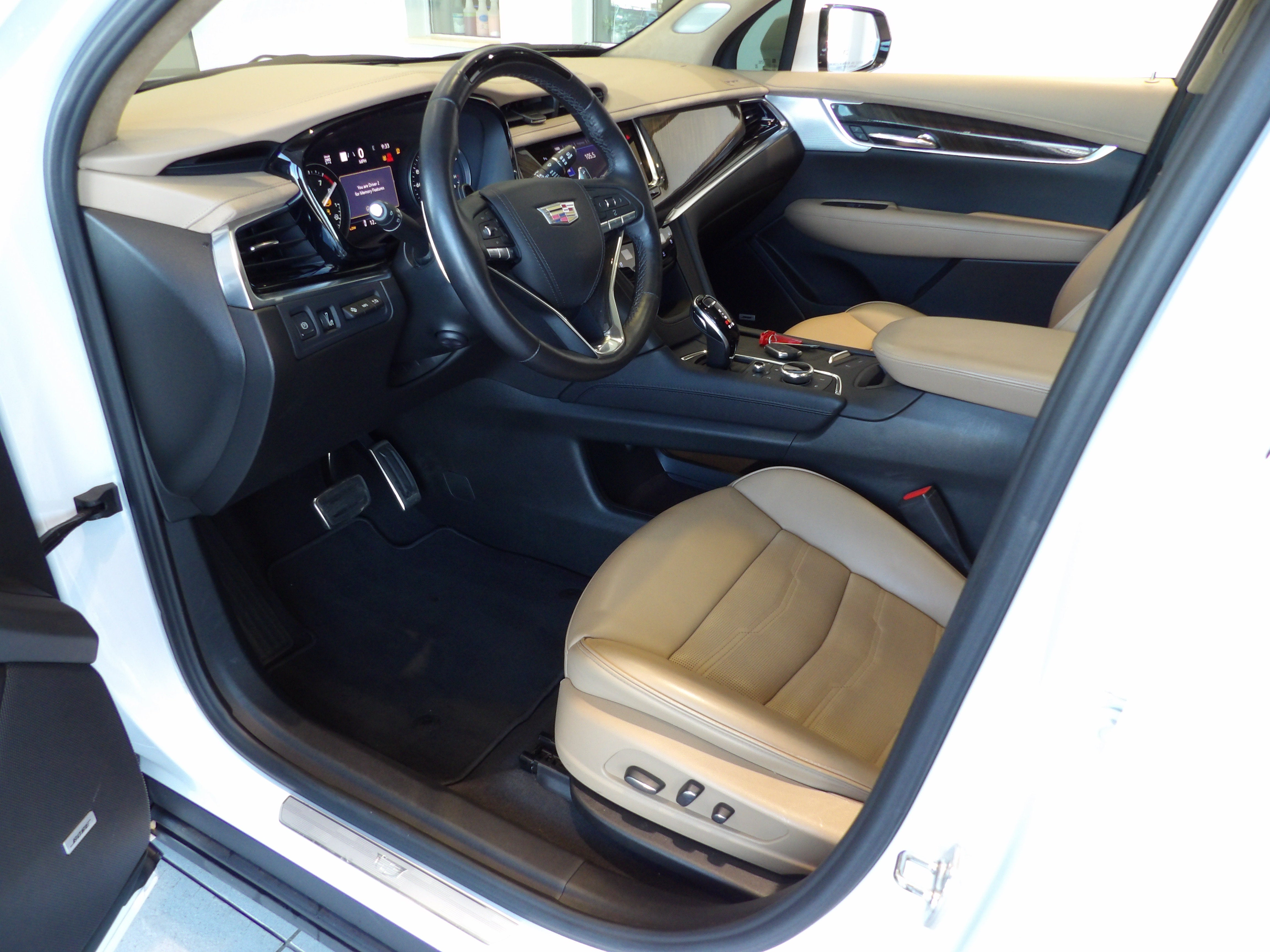 2025 Cadillac XT6 Sport