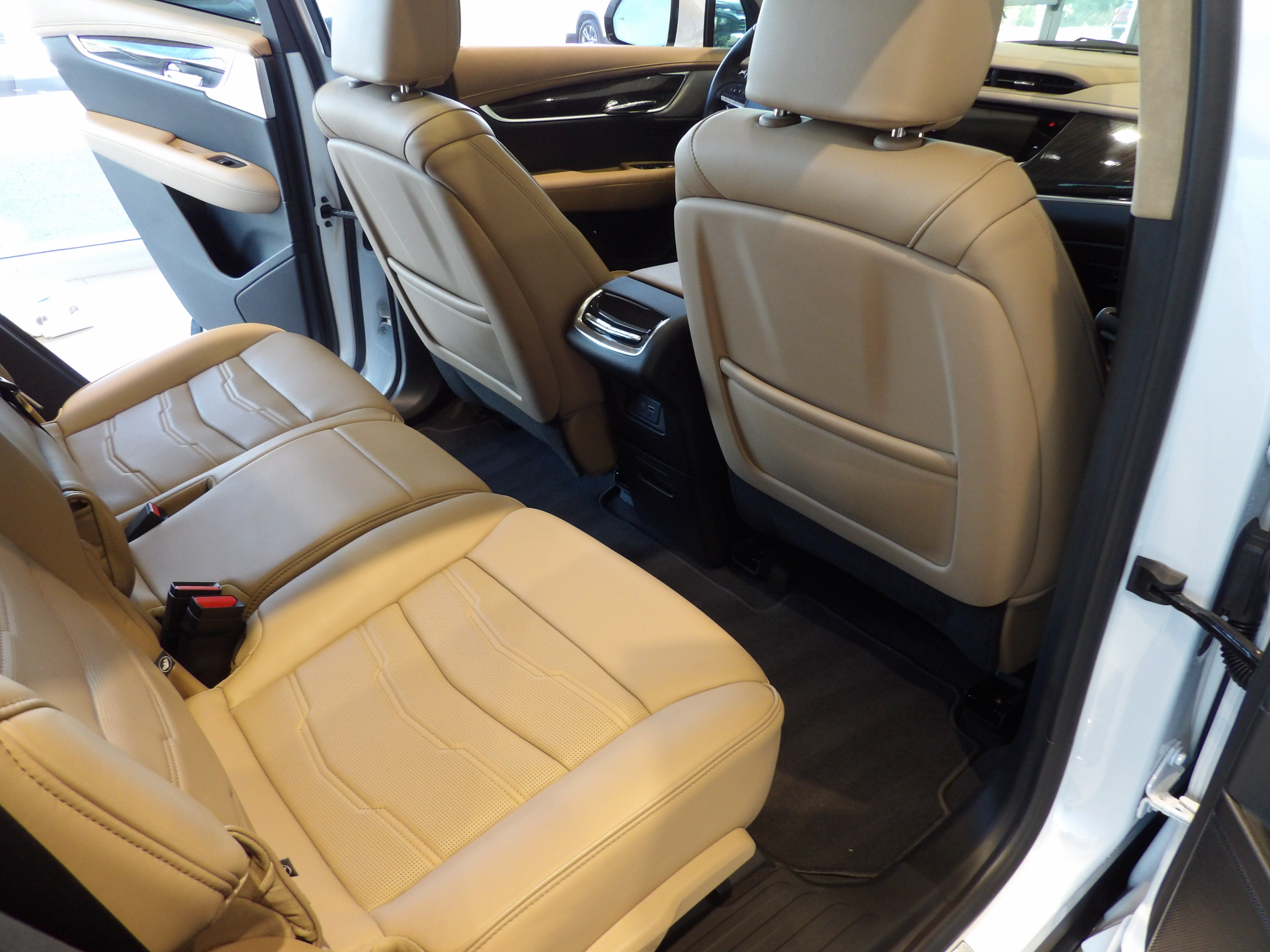 2025 Cadillac XT6 Sport