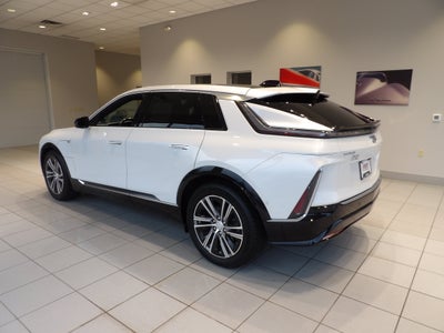 2024 Cadillac LYRIQ Luxury 2