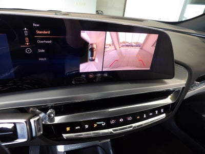 2024 Cadillac LYRIQ Luxury 2