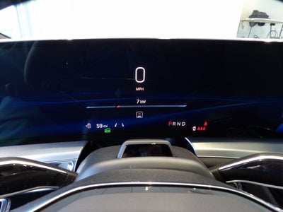 2024 Cadillac LYRIQ Luxury 2