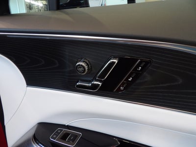 2024 Cadillac LYRIQ Luxury 2