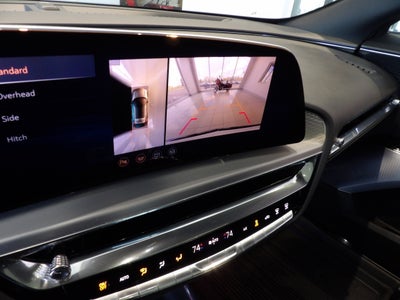 2024 Cadillac LYRIQ Sport 2