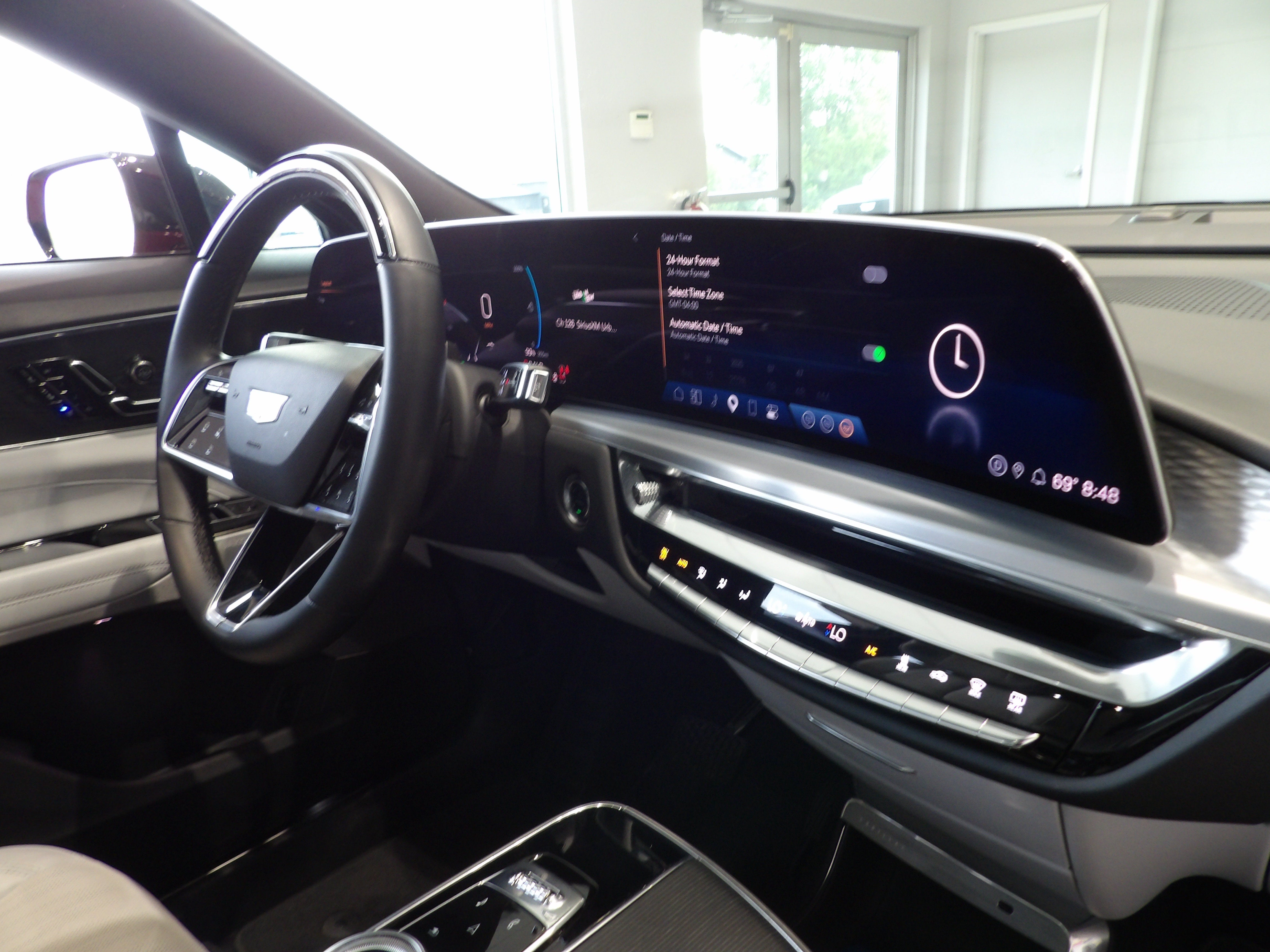 2024 Cadillac LYRIQ Sport 2