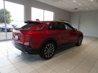 2024 Cadillac LYRIQ Sport 2