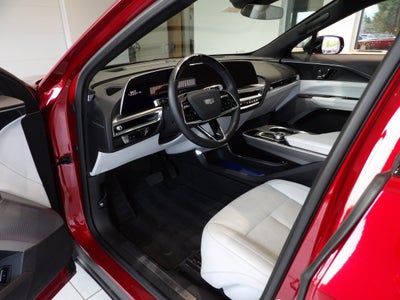 2024 Cadillac LYRIQ Sport 2