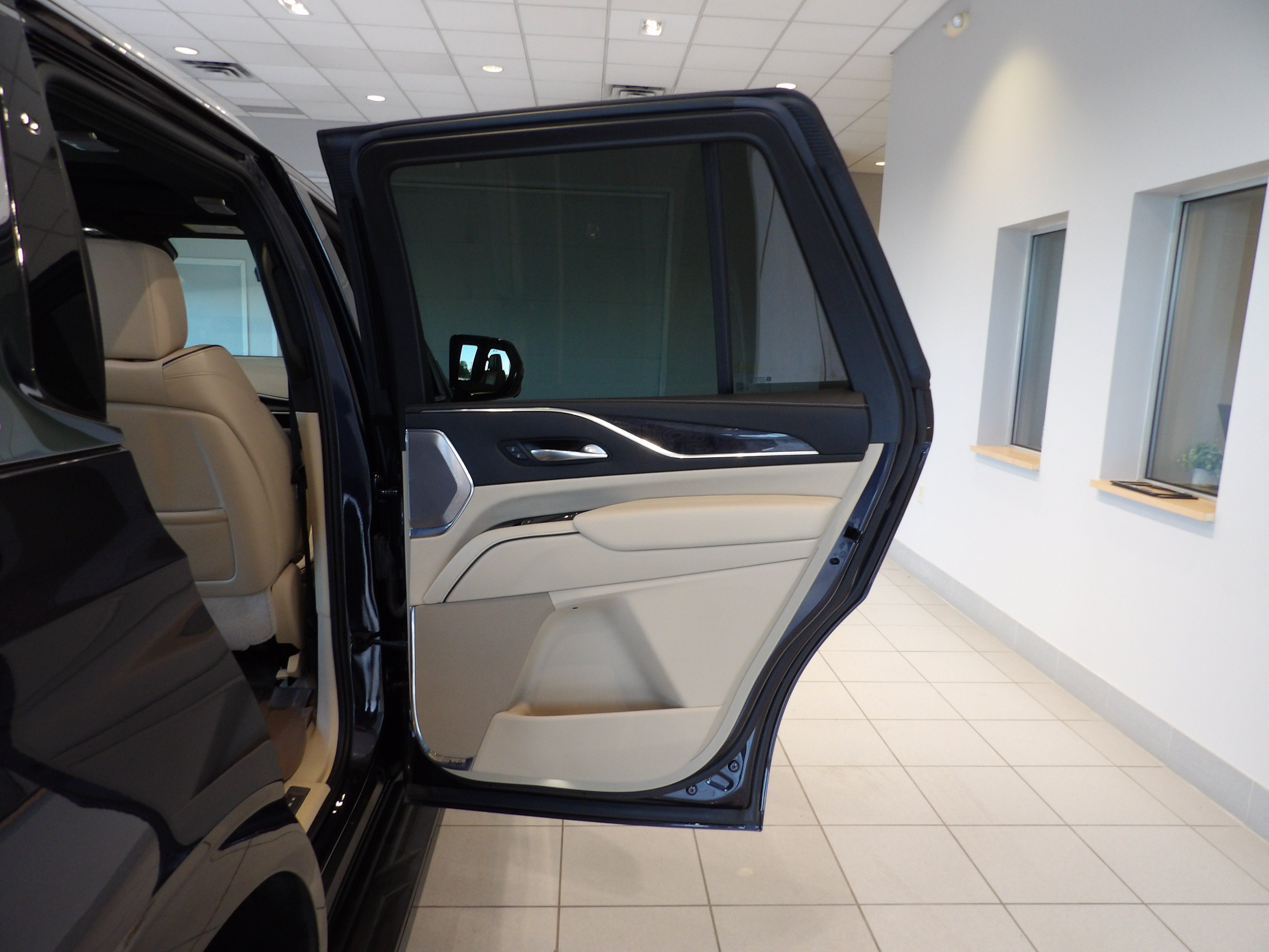 2022 Cadillac Escalade Premium Luxury