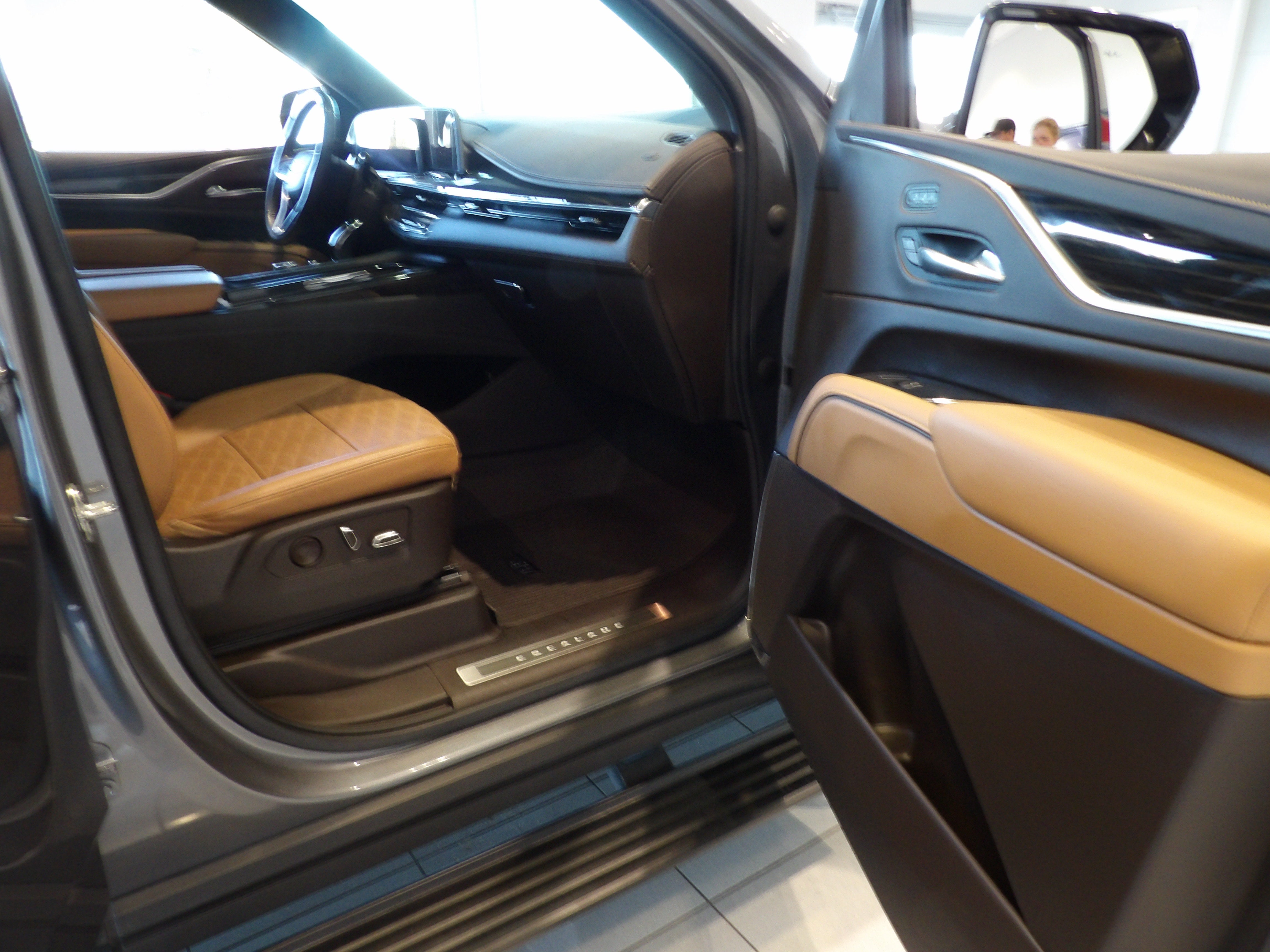 2022 Cadillac Escalade Premium Luxury