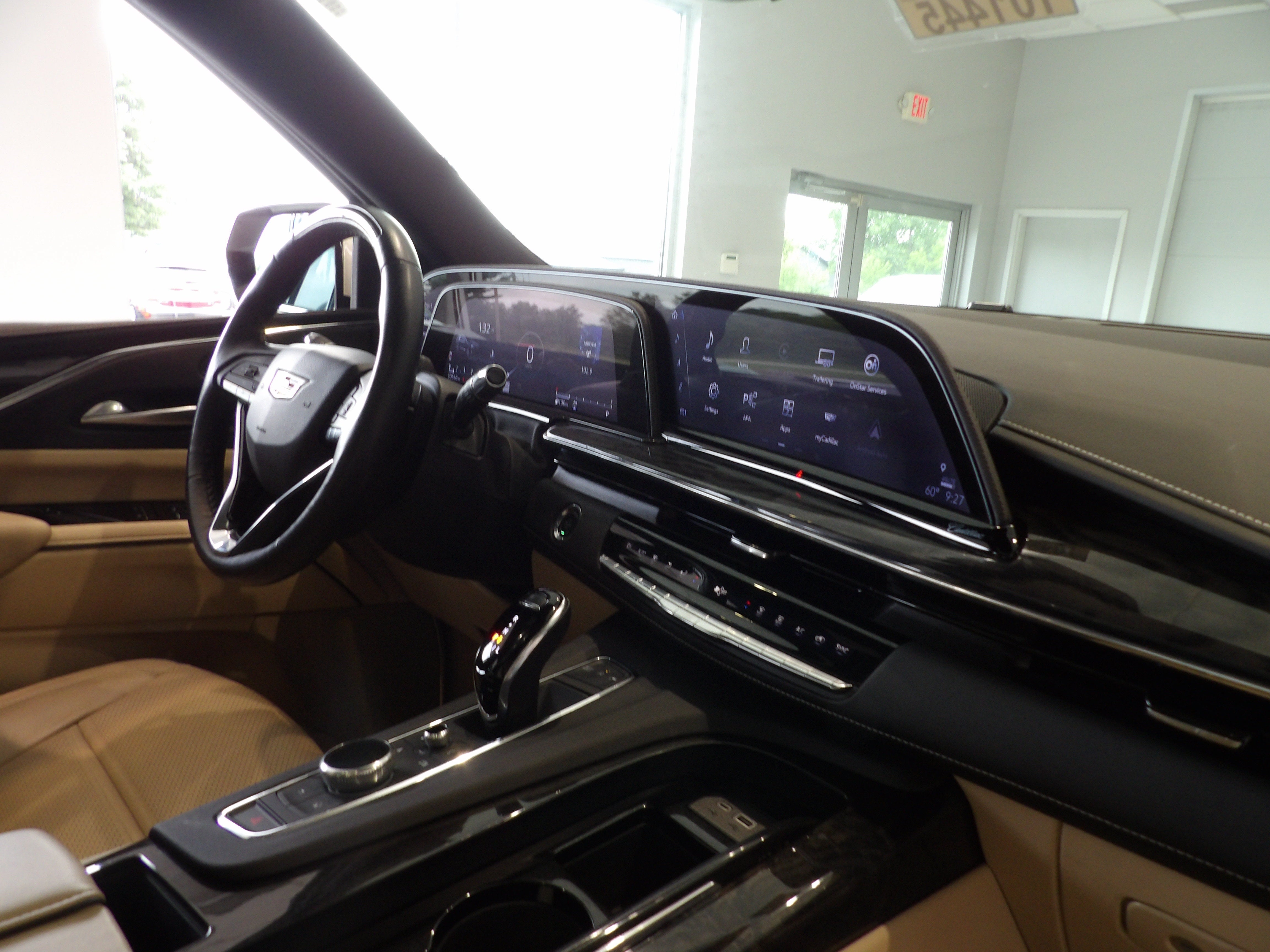2023 Cadillac Escalade ESV Premium Luxury