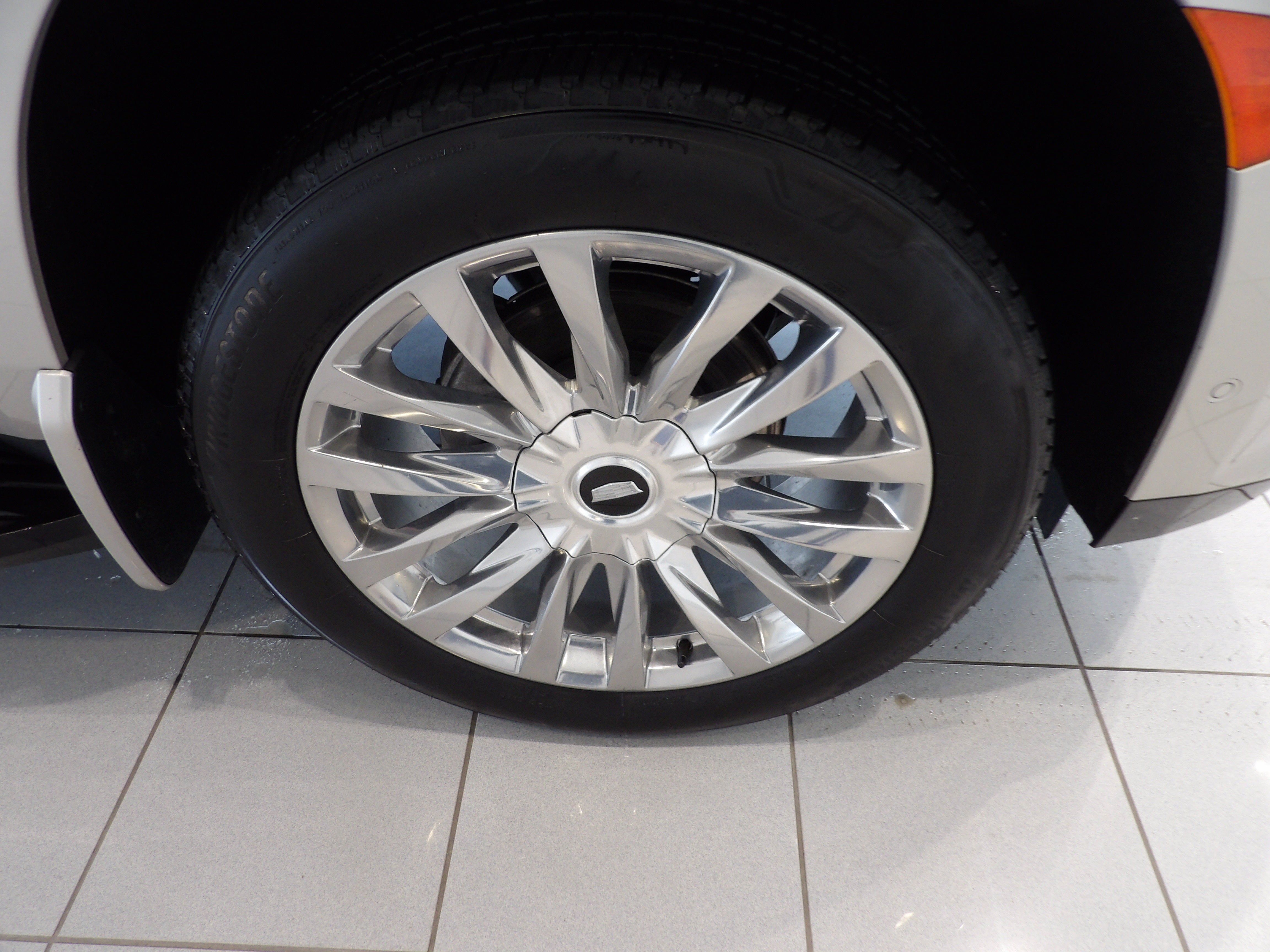 2023 Cadillac Escalade ESV Premium Luxury