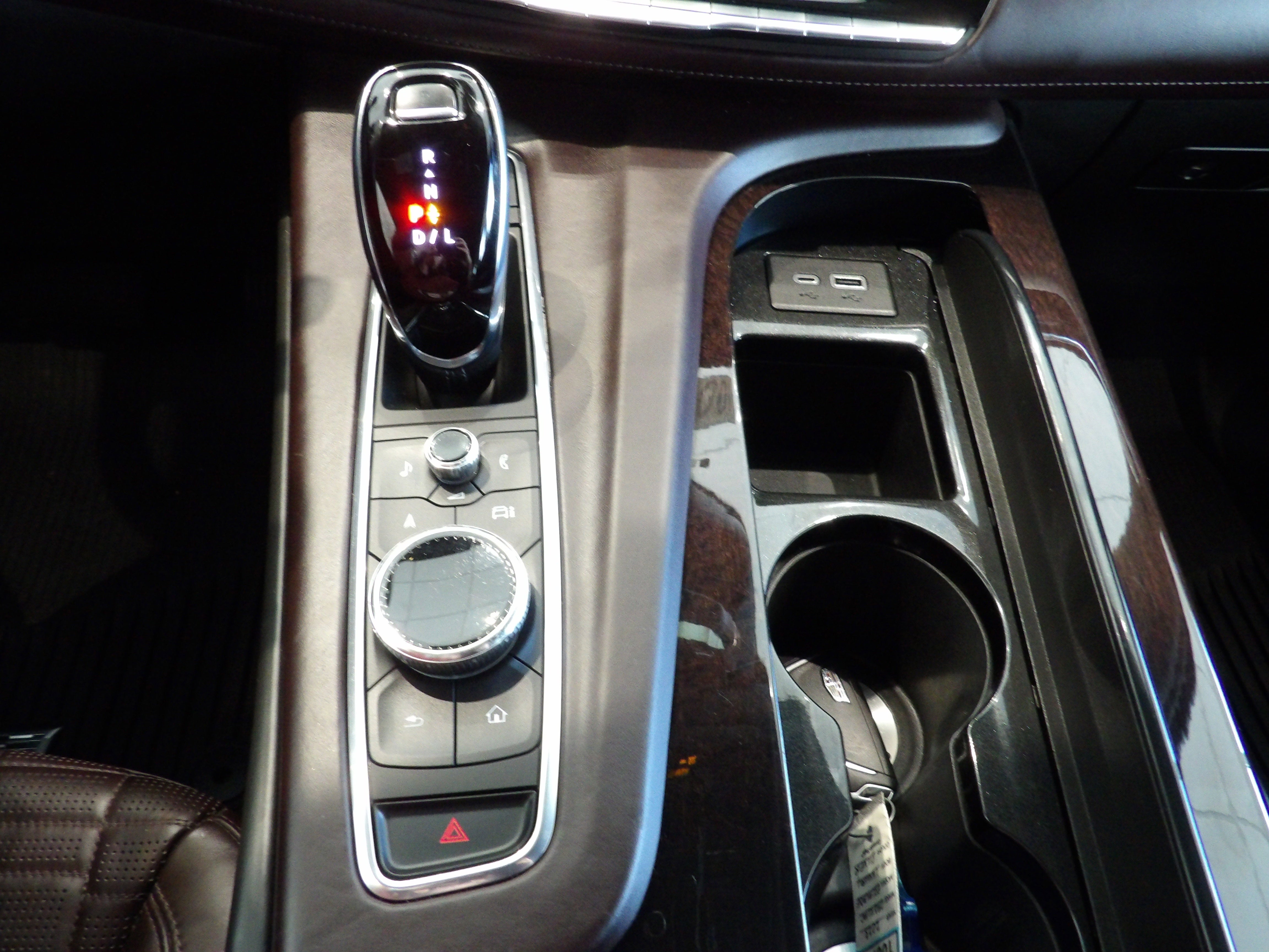 2023 Cadillac Escalade ESV Premium Luxury Platinum