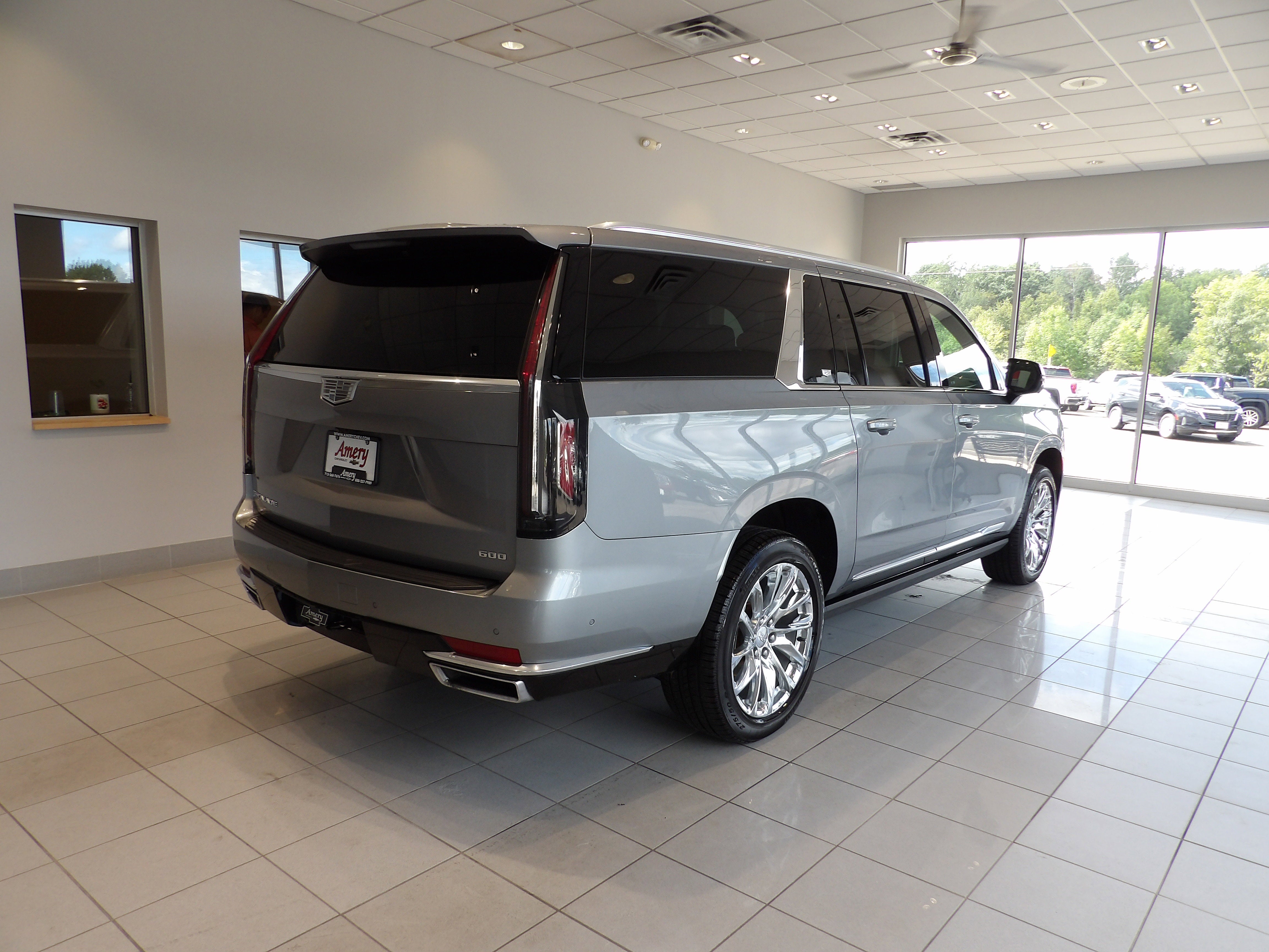 2023 Cadillac Escalade ESV Premium Luxury Platinum
