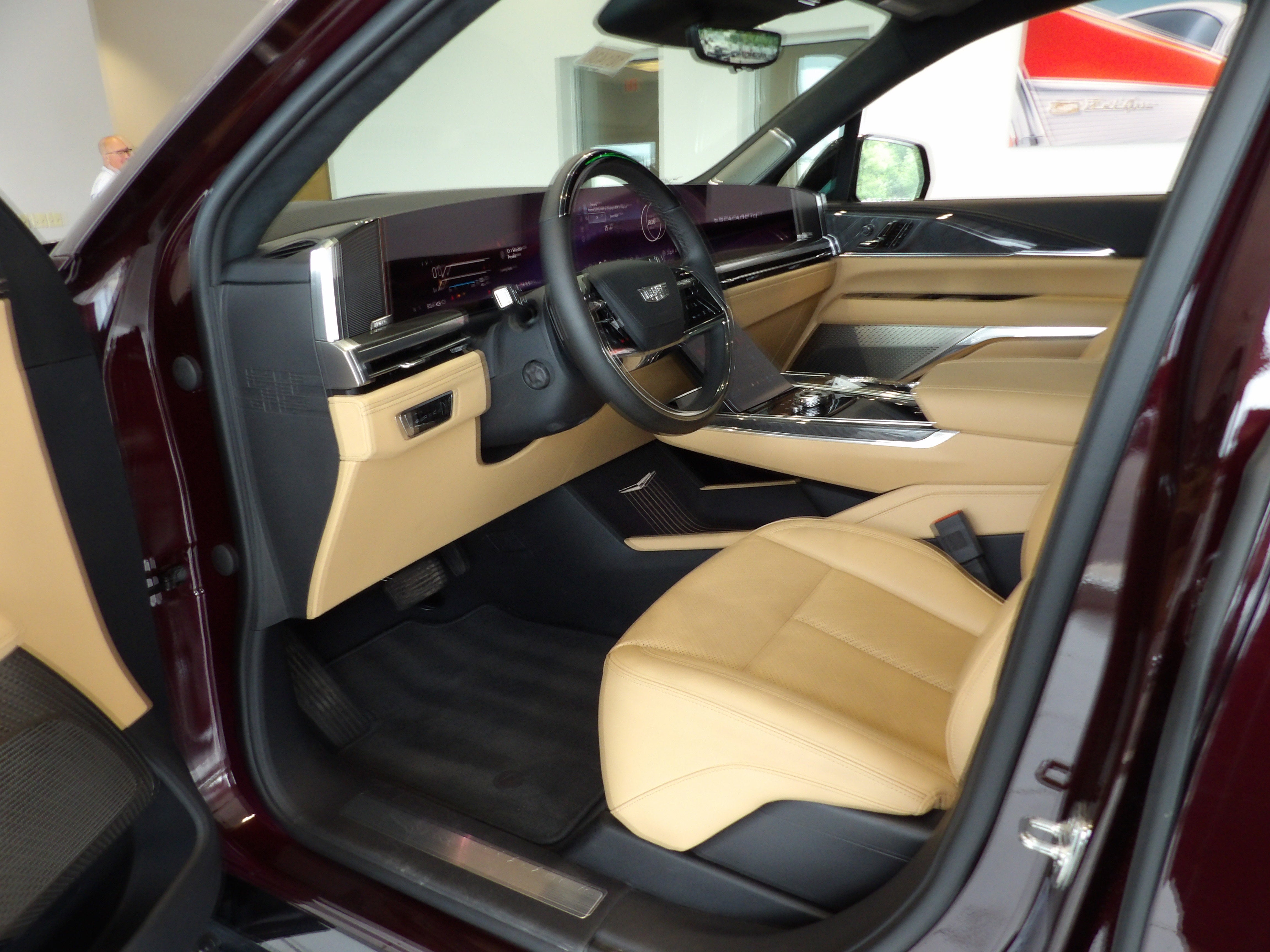 2025 Cadillac ESCALADE IQ Luxury 2