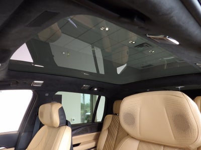 2025 Cadillac ESCALADE IQ Luxury 2