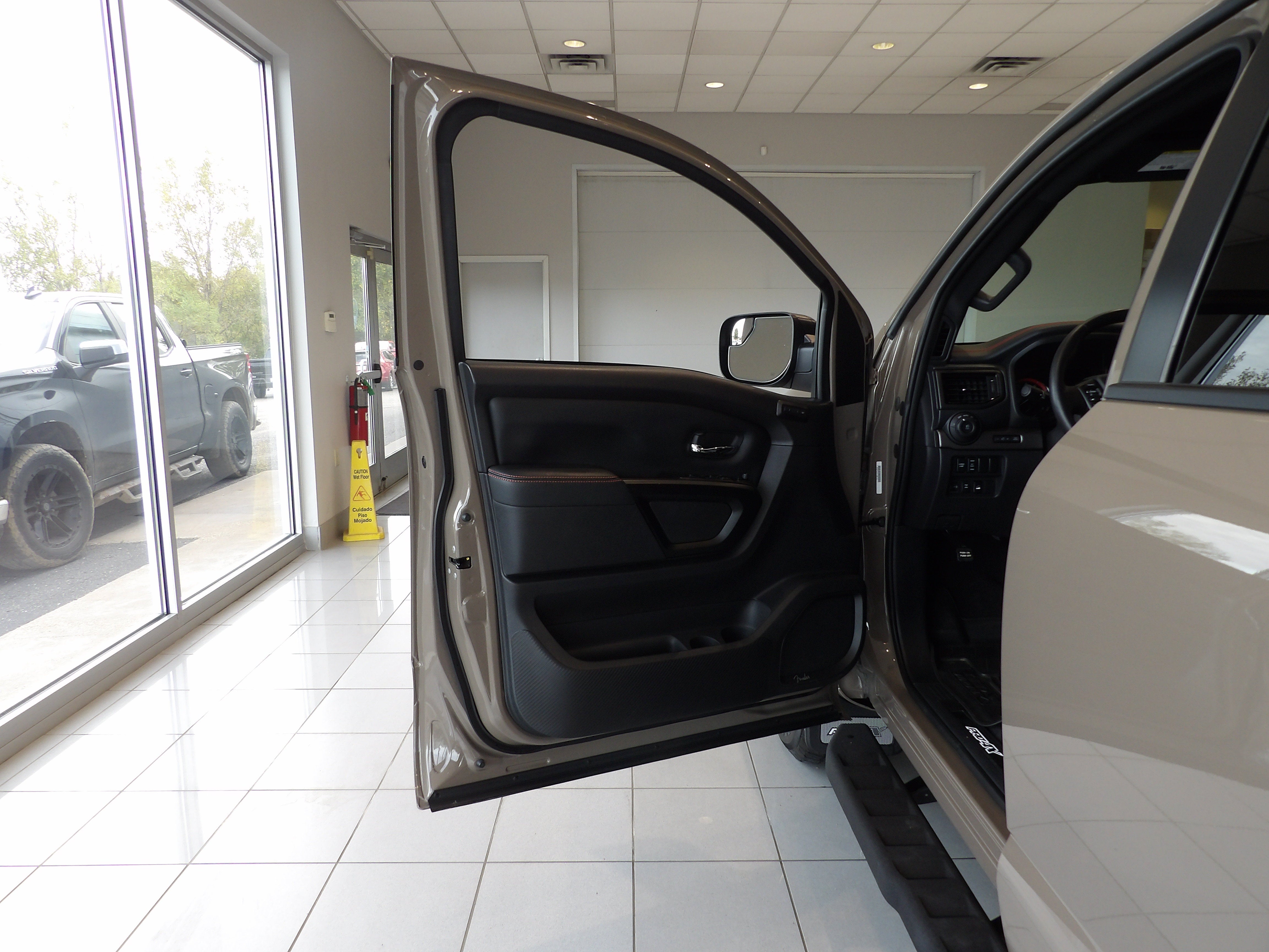 2024 Nissan Titan PRO-4X