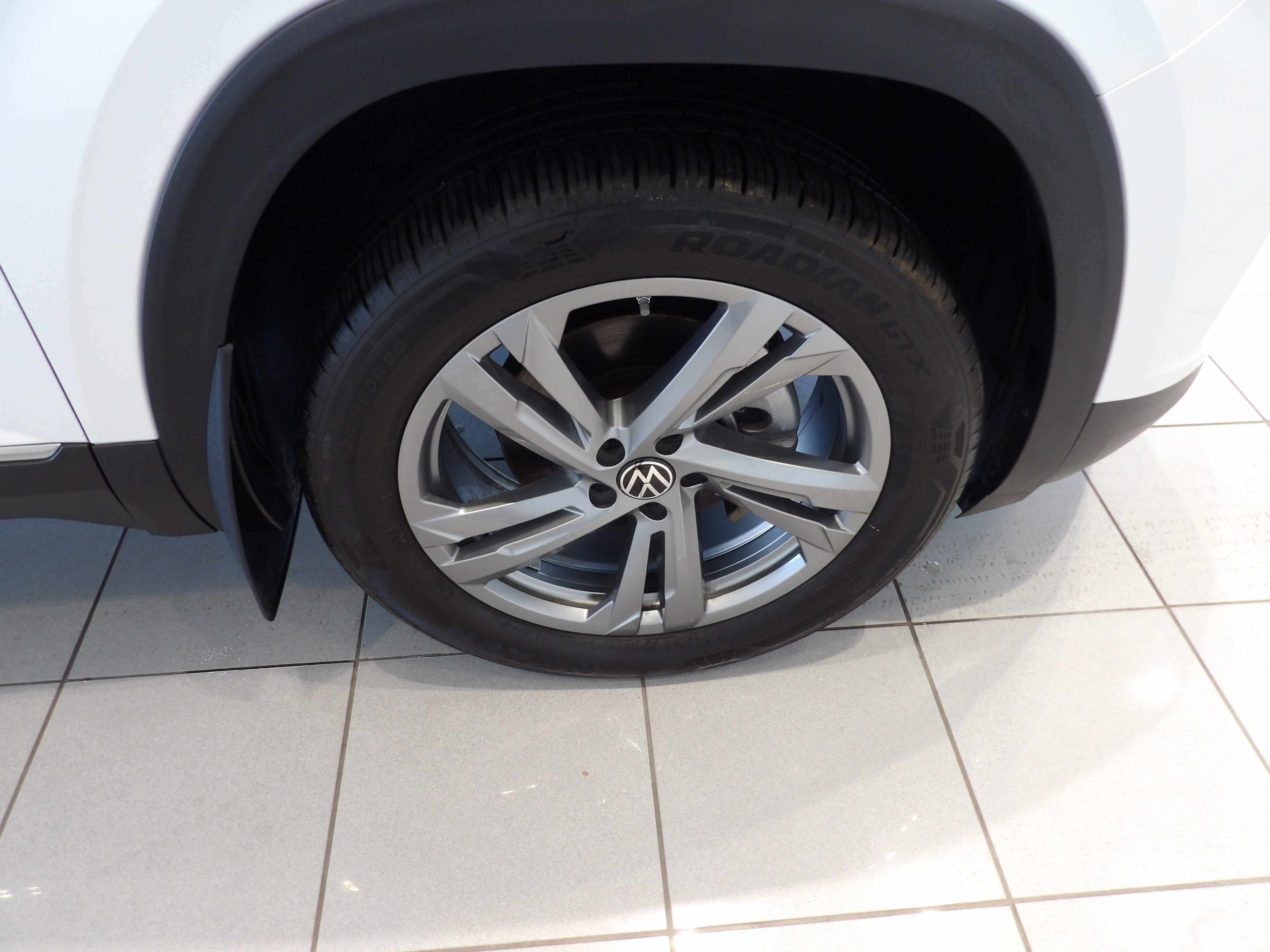 2024 Volkswagen Atlas 2.0T SEL