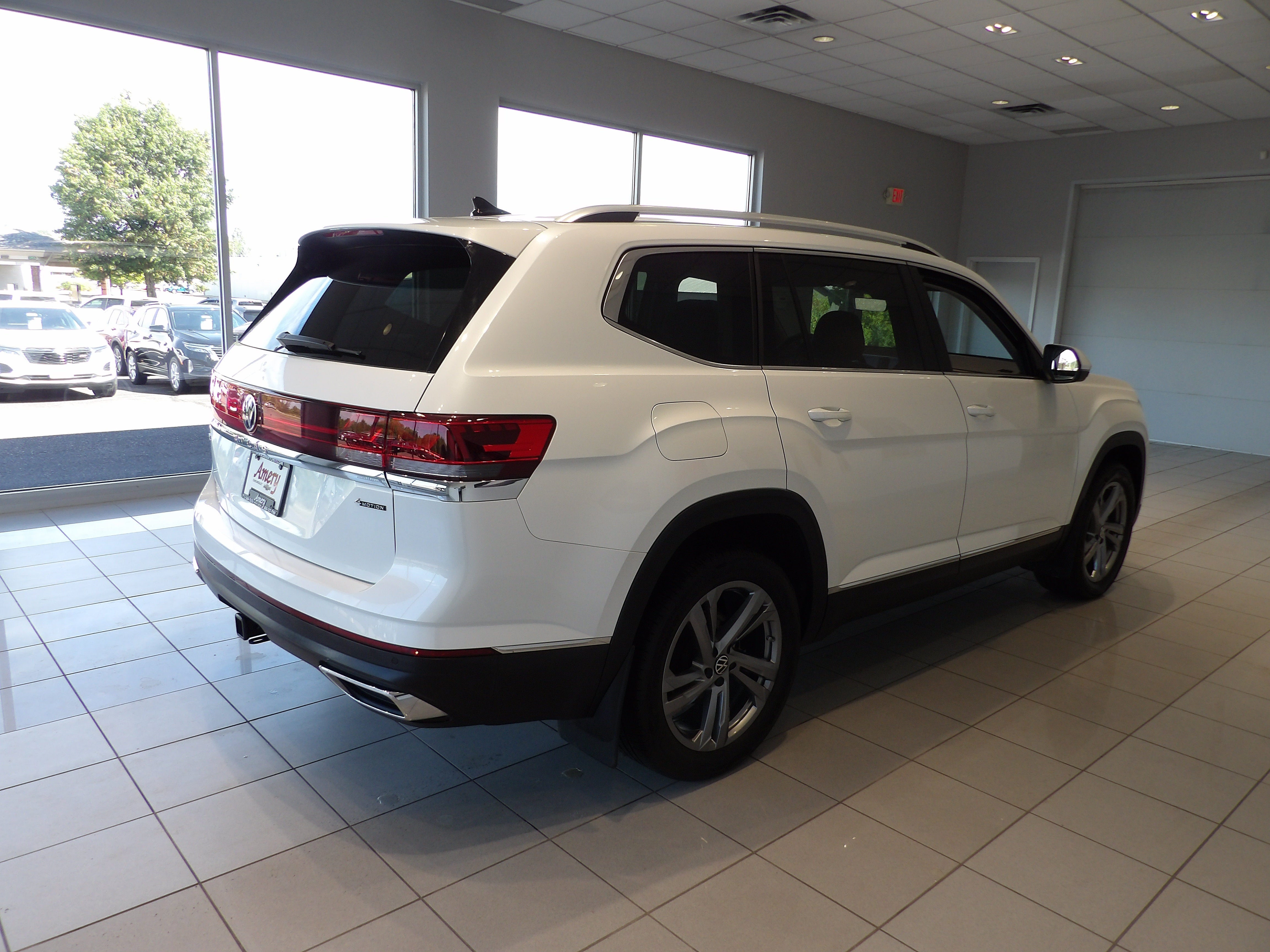 2024 Volkswagen Atlas 2.0T SEL