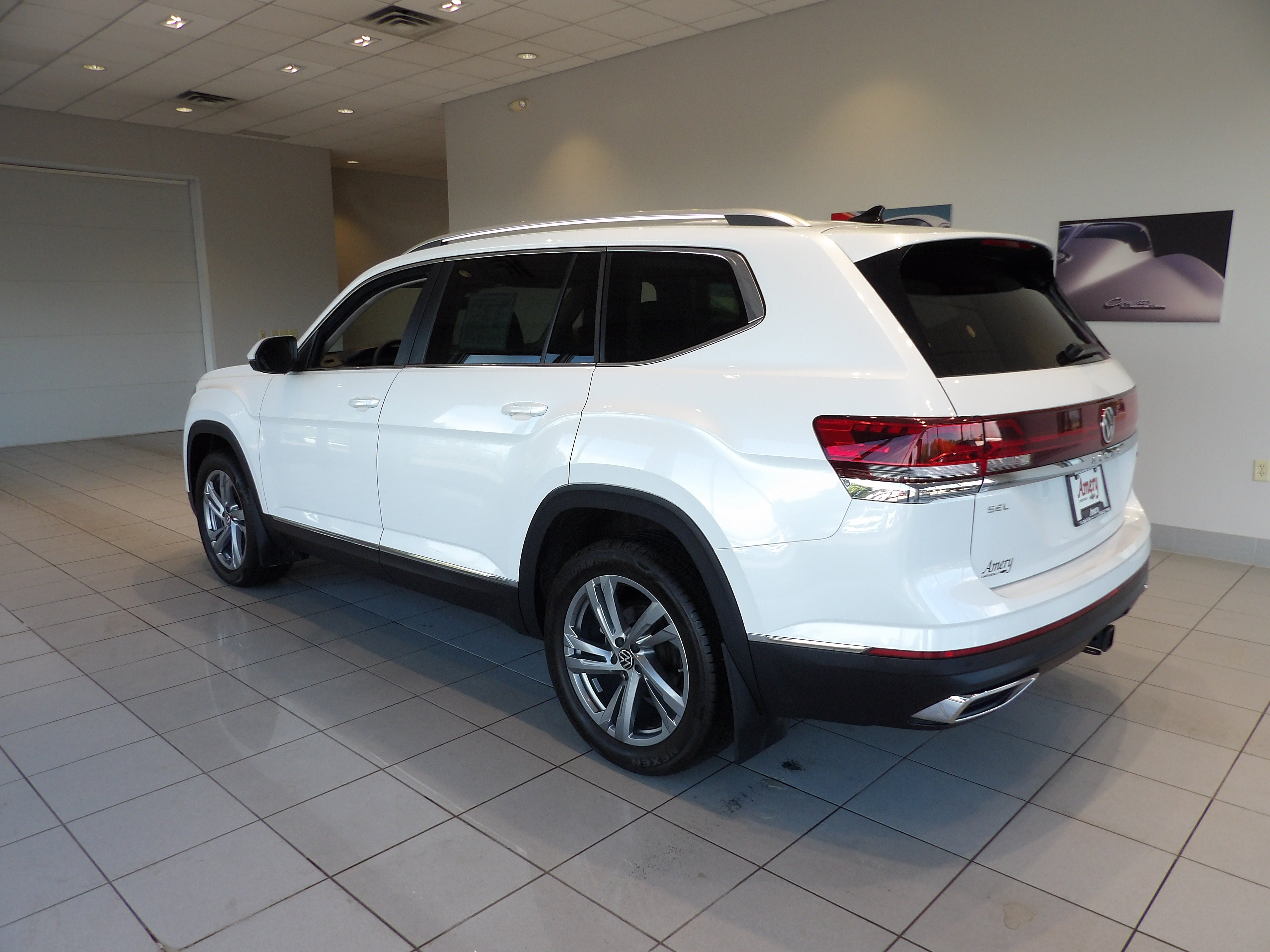 2024 Volkswagen Atlas 2.0T SEL
